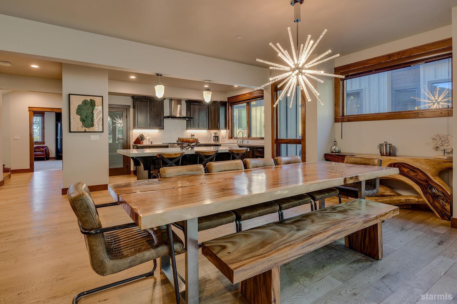 30 Lake Parkway Unit: 8