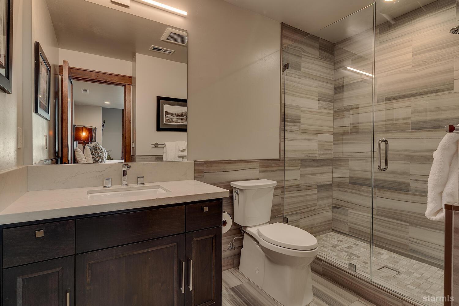 30 Lake Parkway Unit: 8