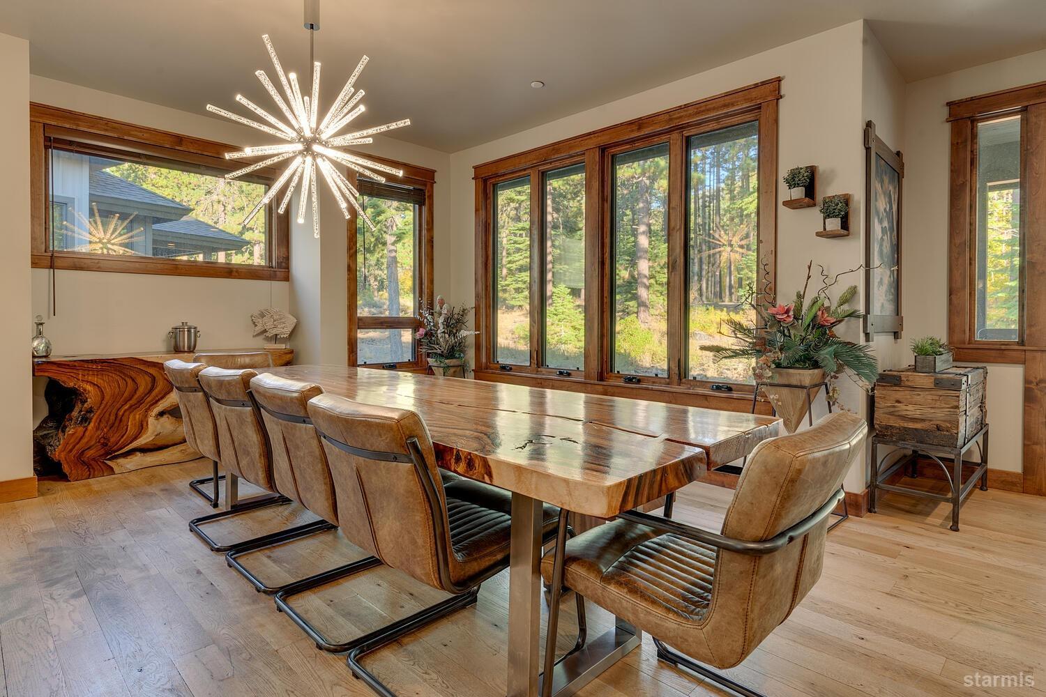 30 Lake Parkway Unit: 8