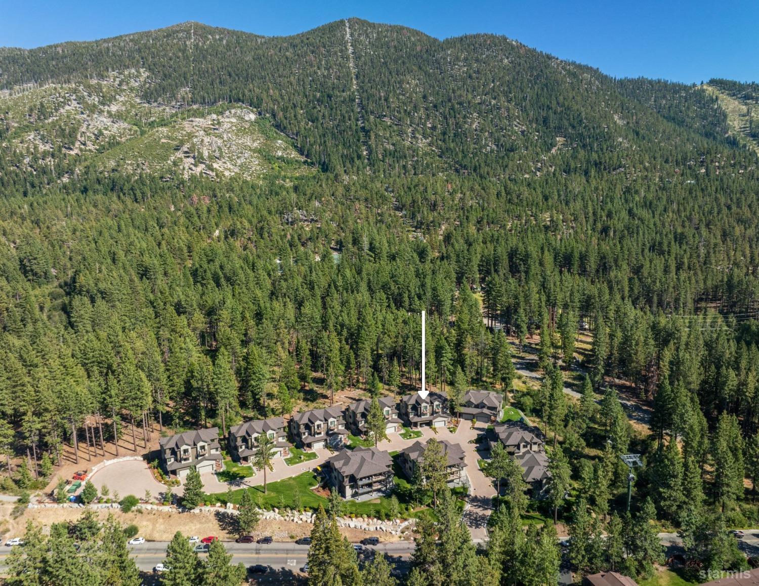 30 Lake Parkway Unit: 8