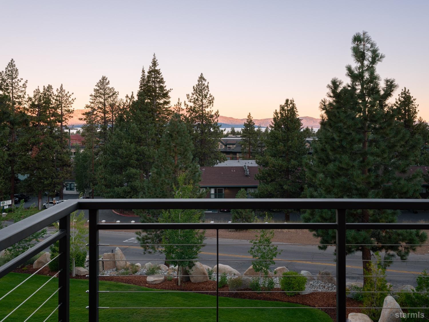 30 Lake Parkway Unit: 15