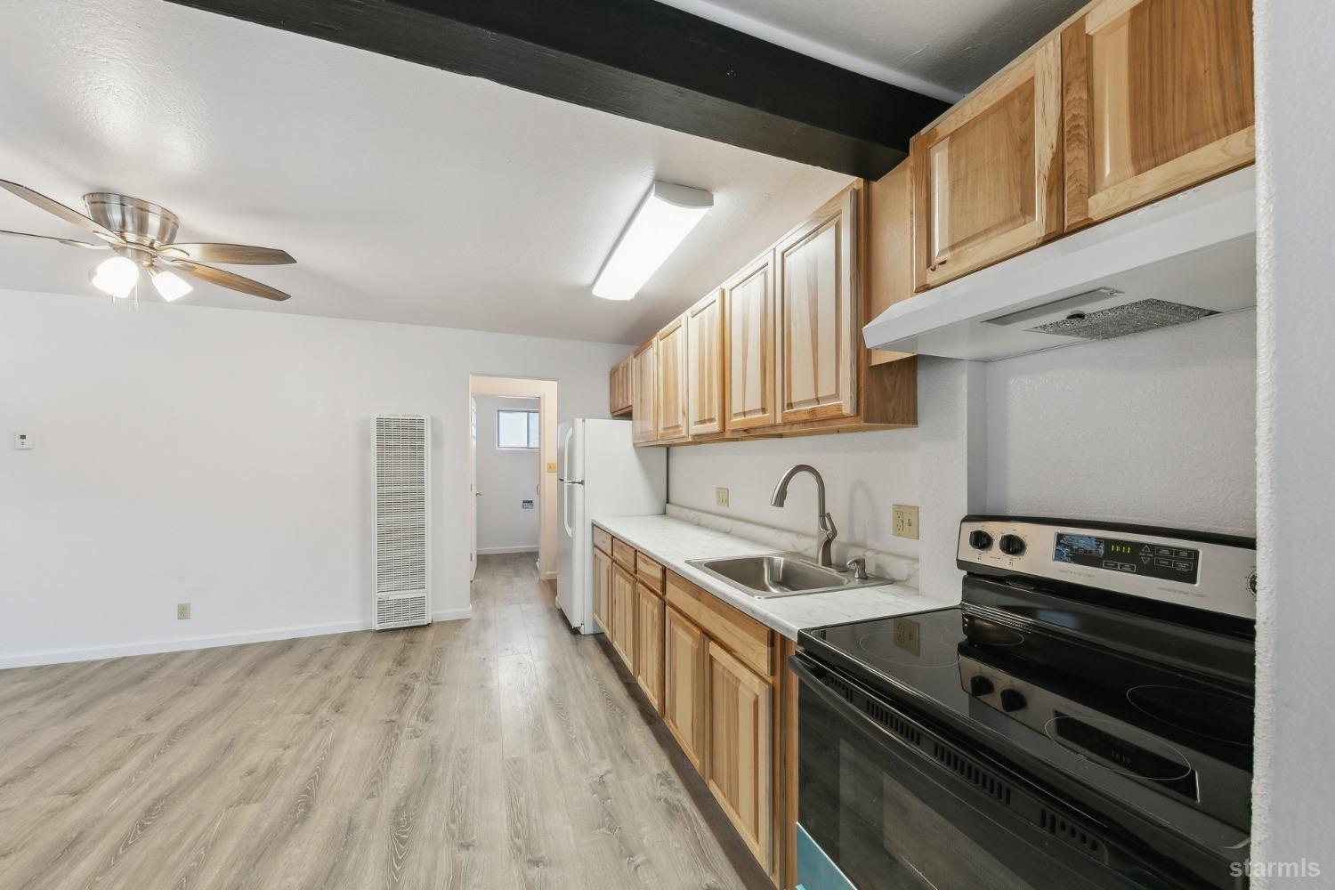 3893 Pioneer Trail