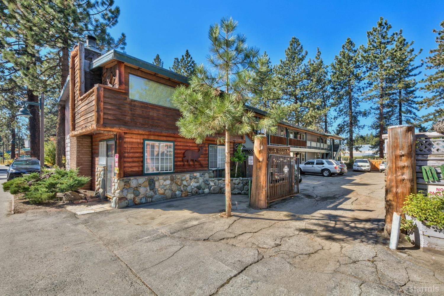 3893 Pioneer Trail