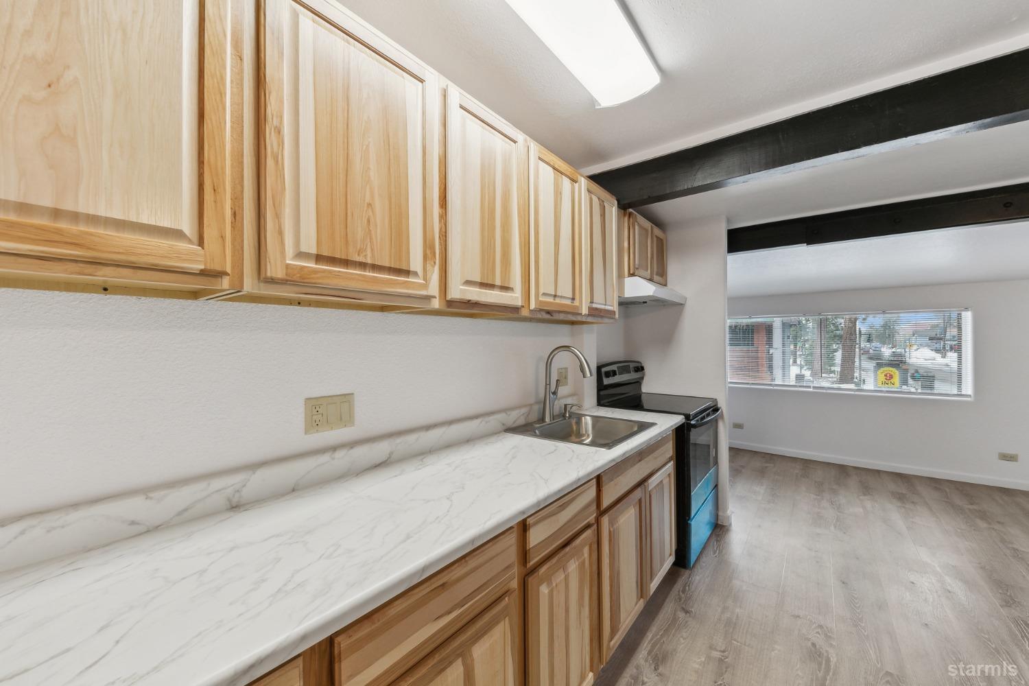 3893 Pioneer Trail