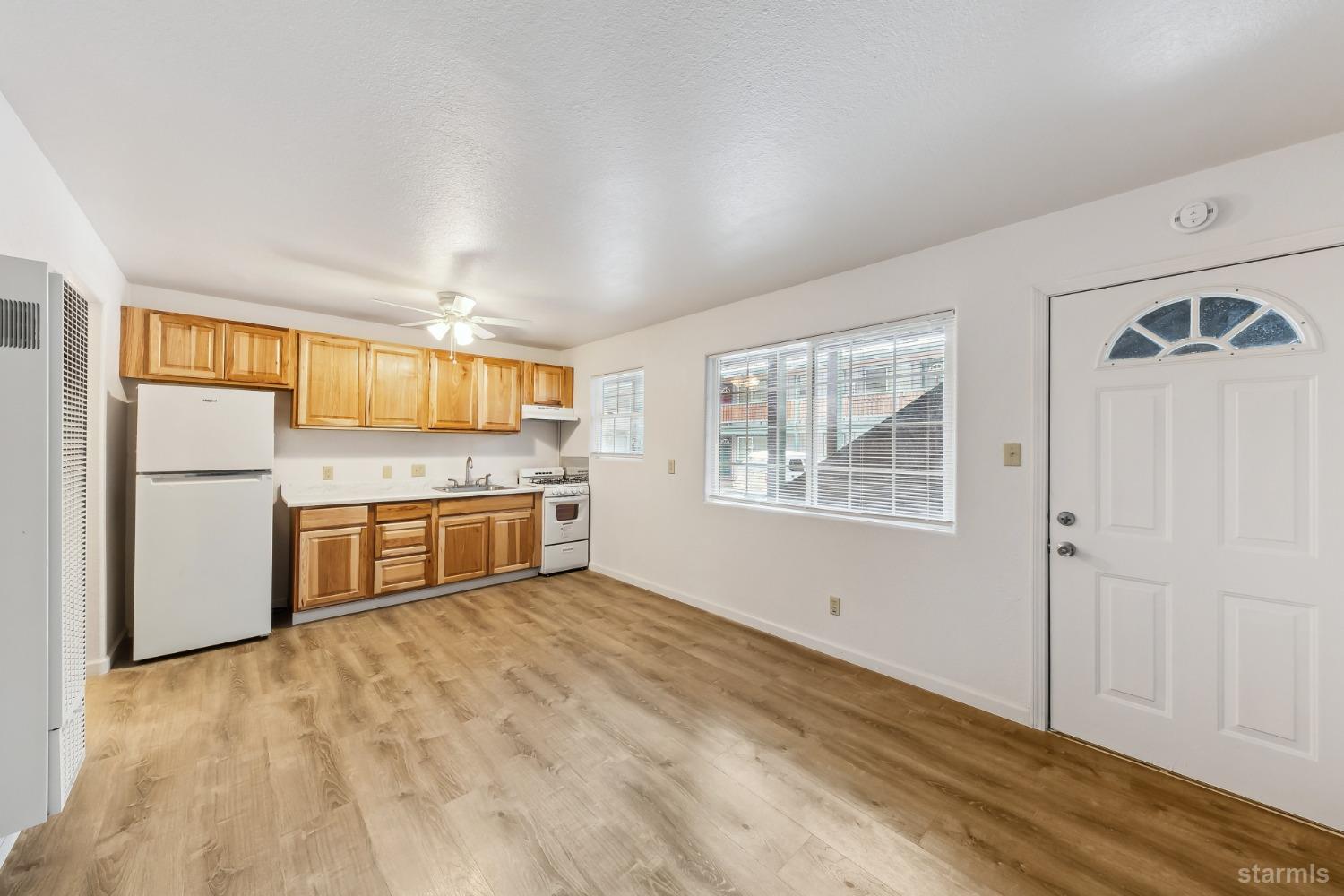 3893 Pioneer Trail