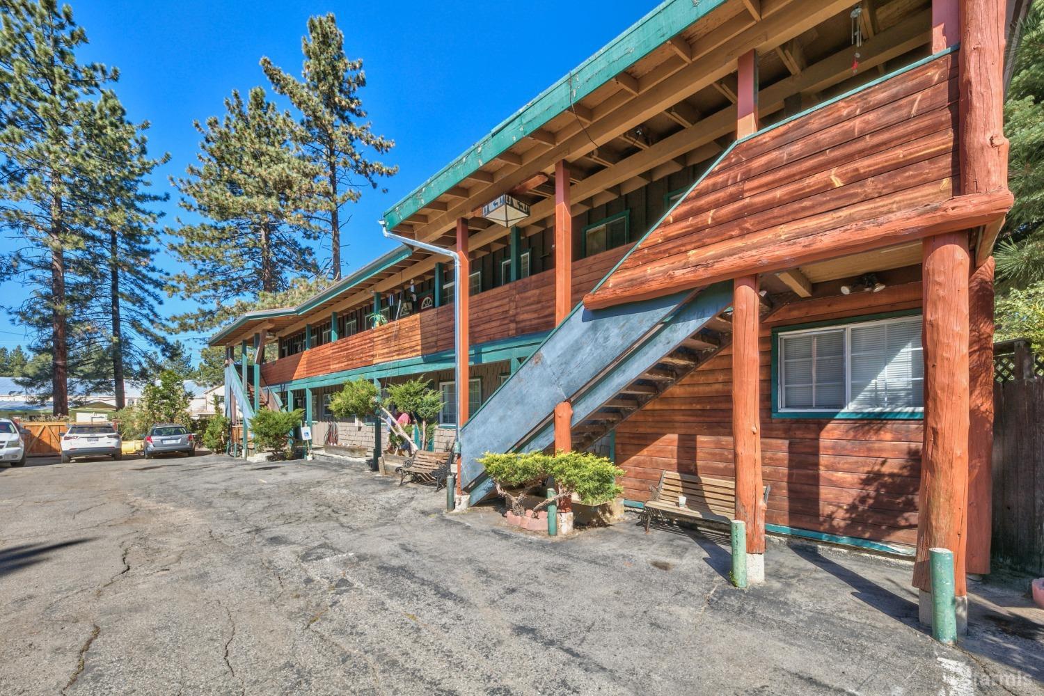 3893 Pioneer Trail