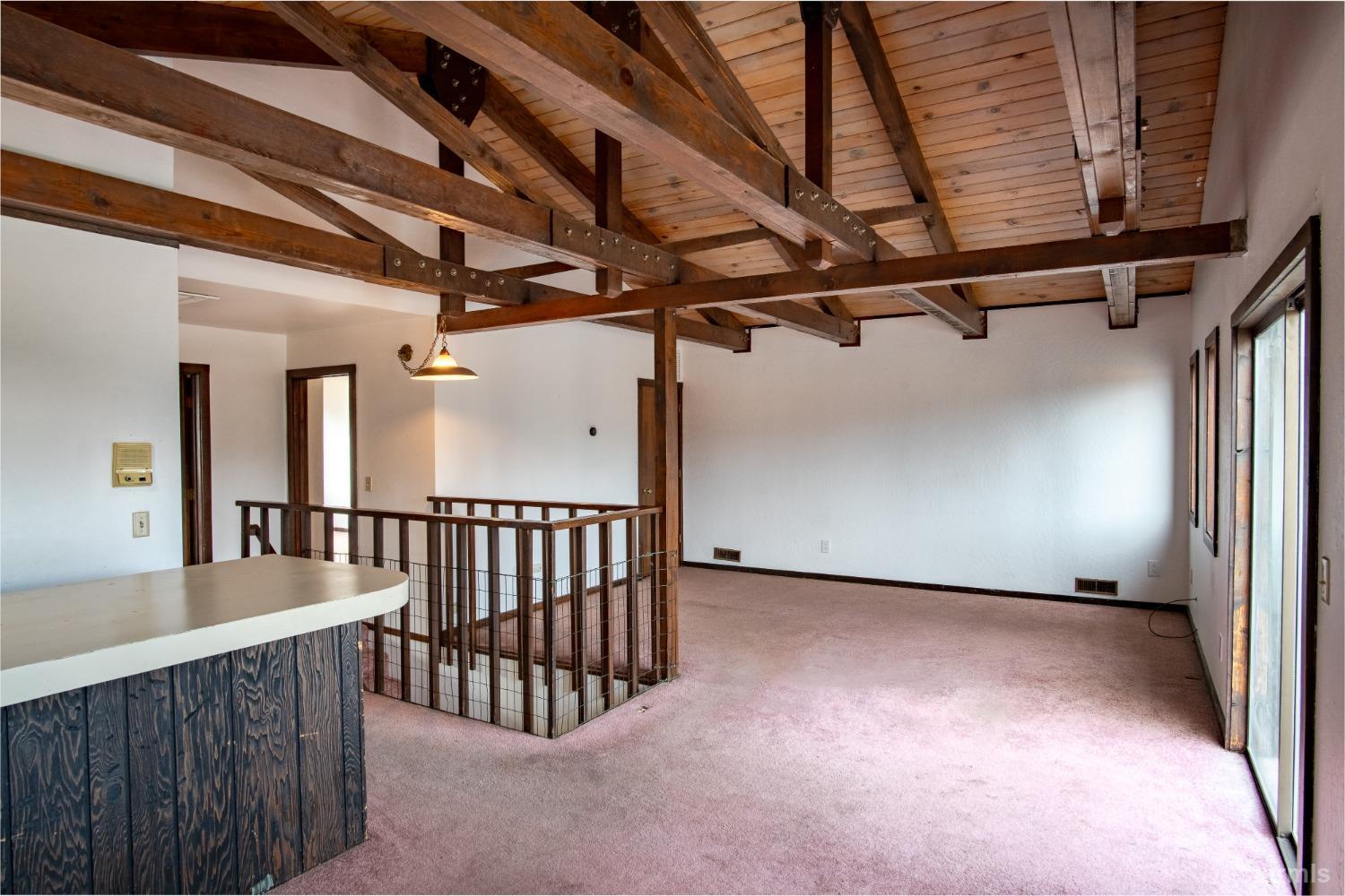 1895 Genevieve Court