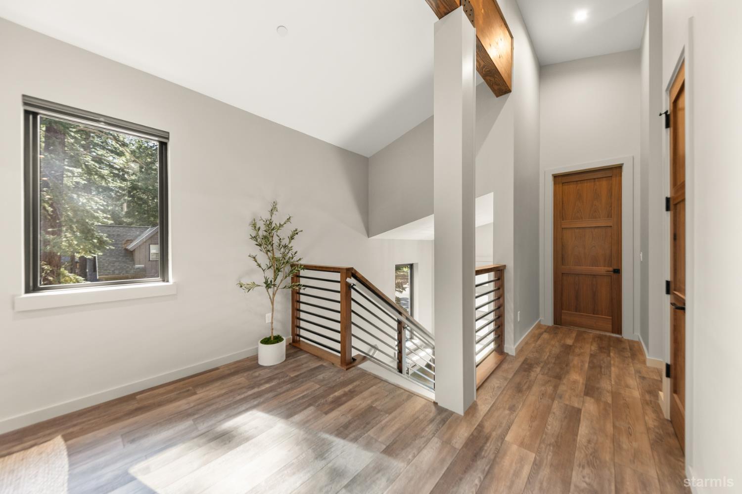648 James Avenue