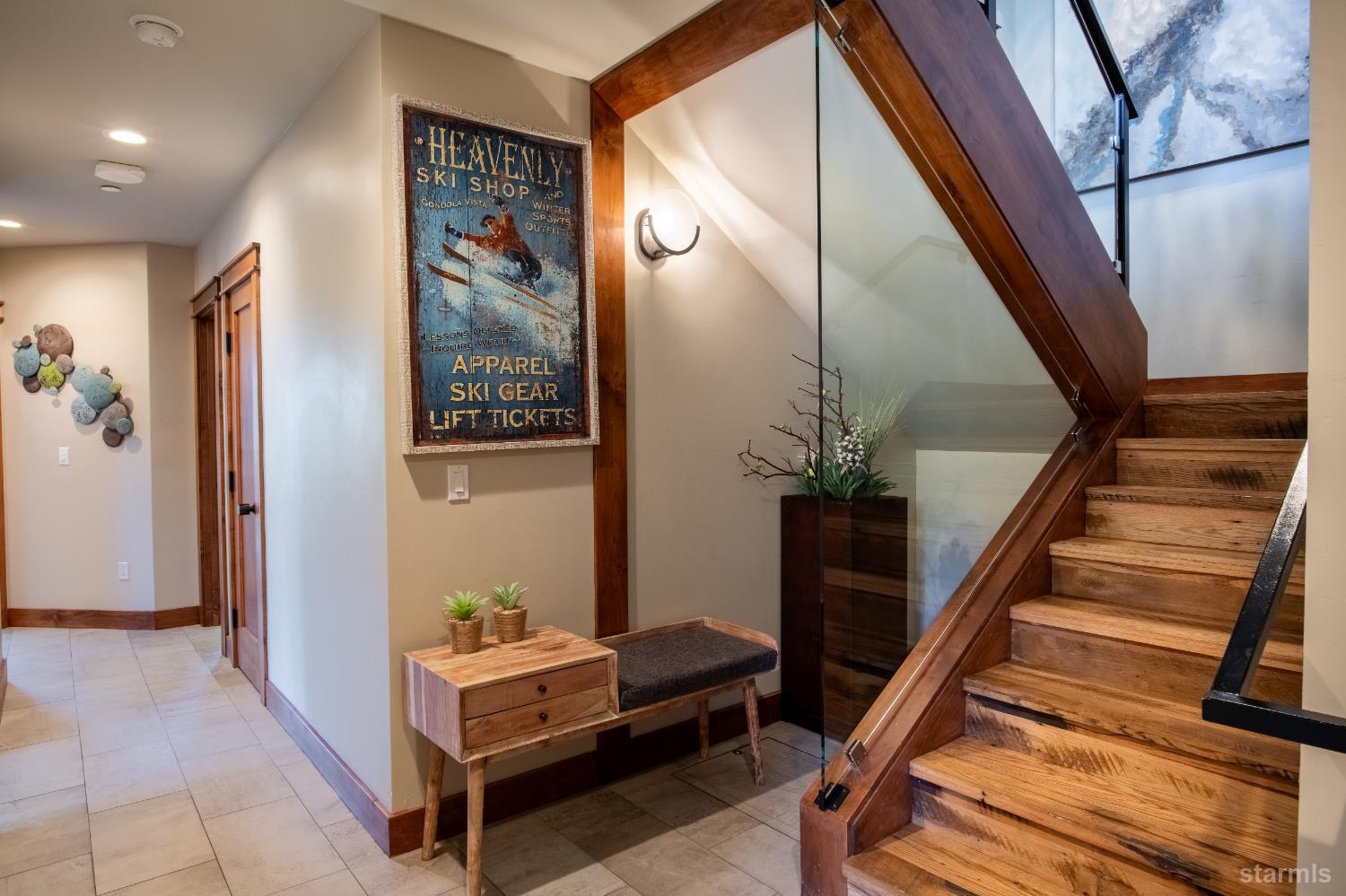 30 Lake Parkway Unit: 20