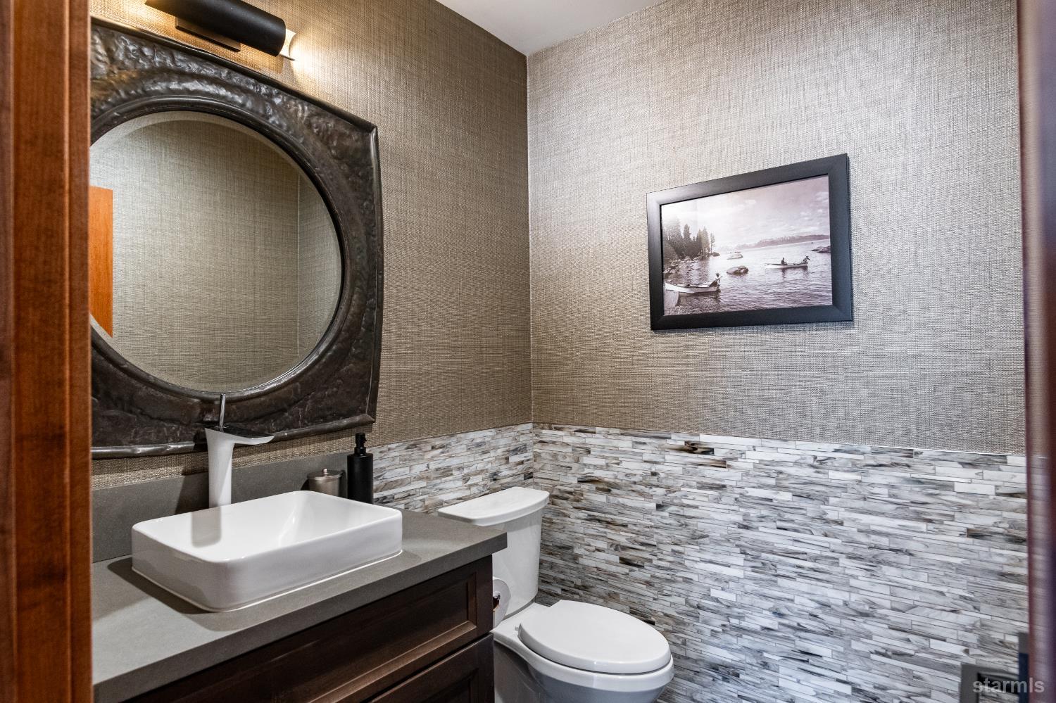 30 Lake Parkway Unit: 20