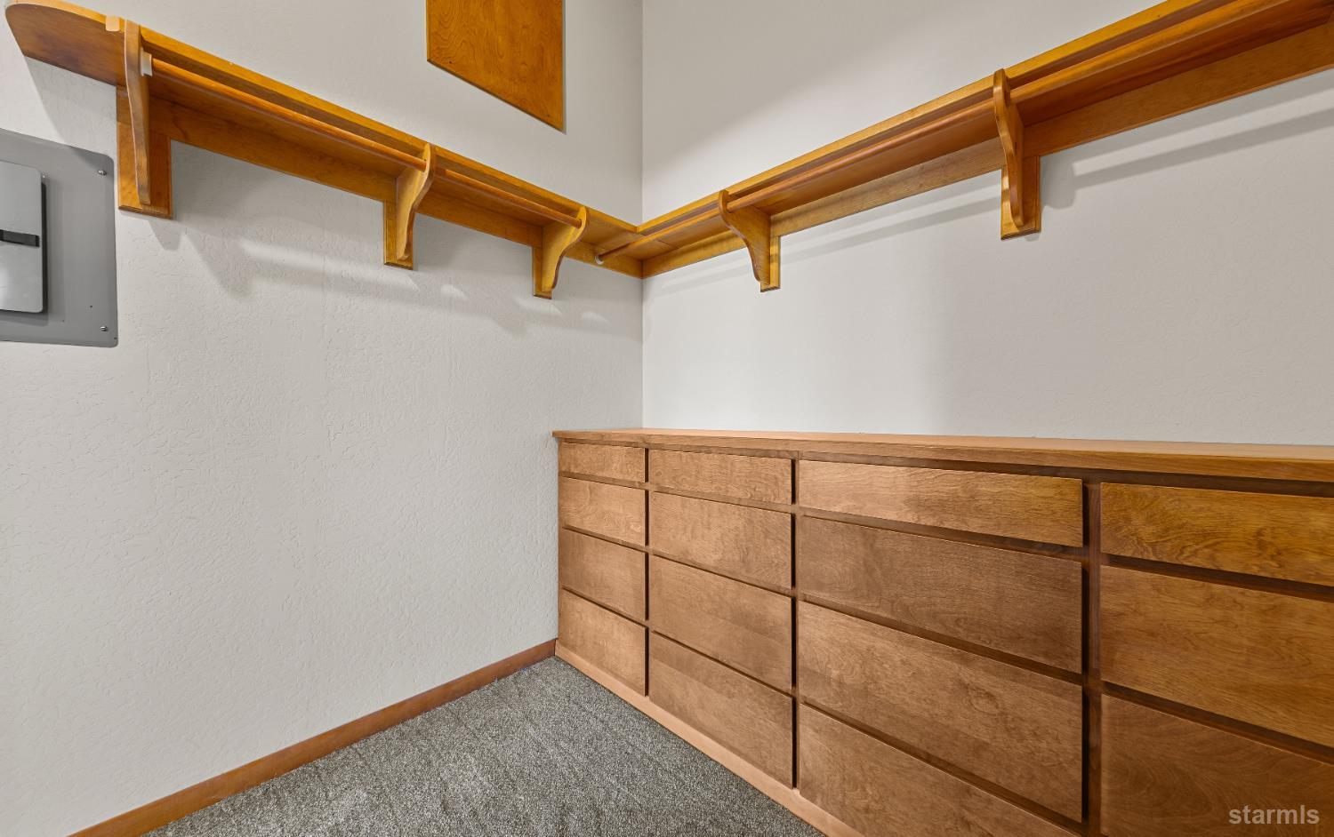 2067 Aloha Drive