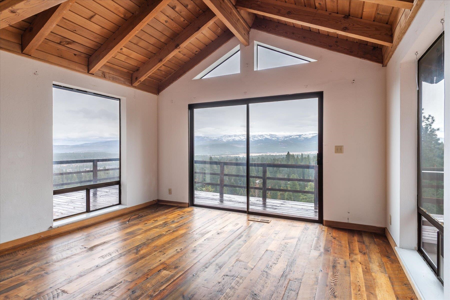 11311 Skyline Court