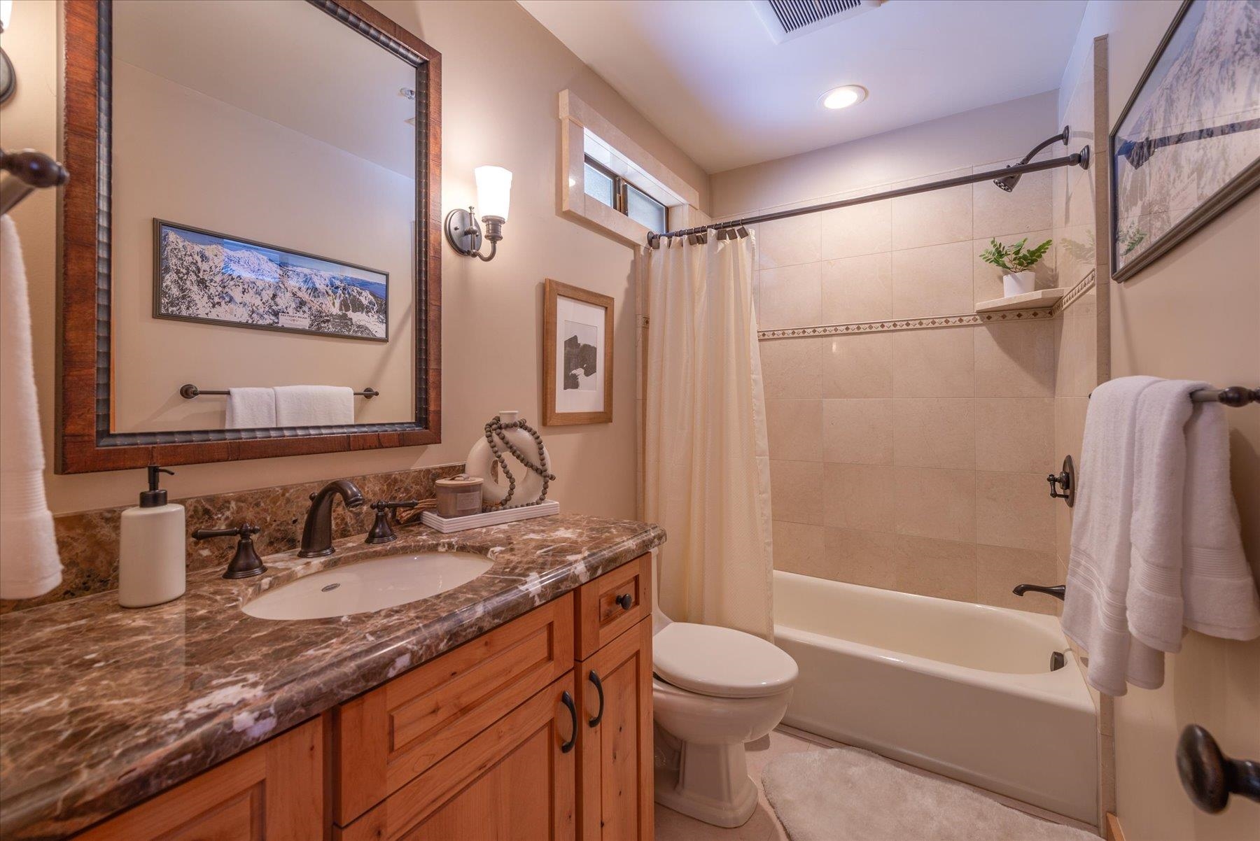 1560 Road Unit: 11