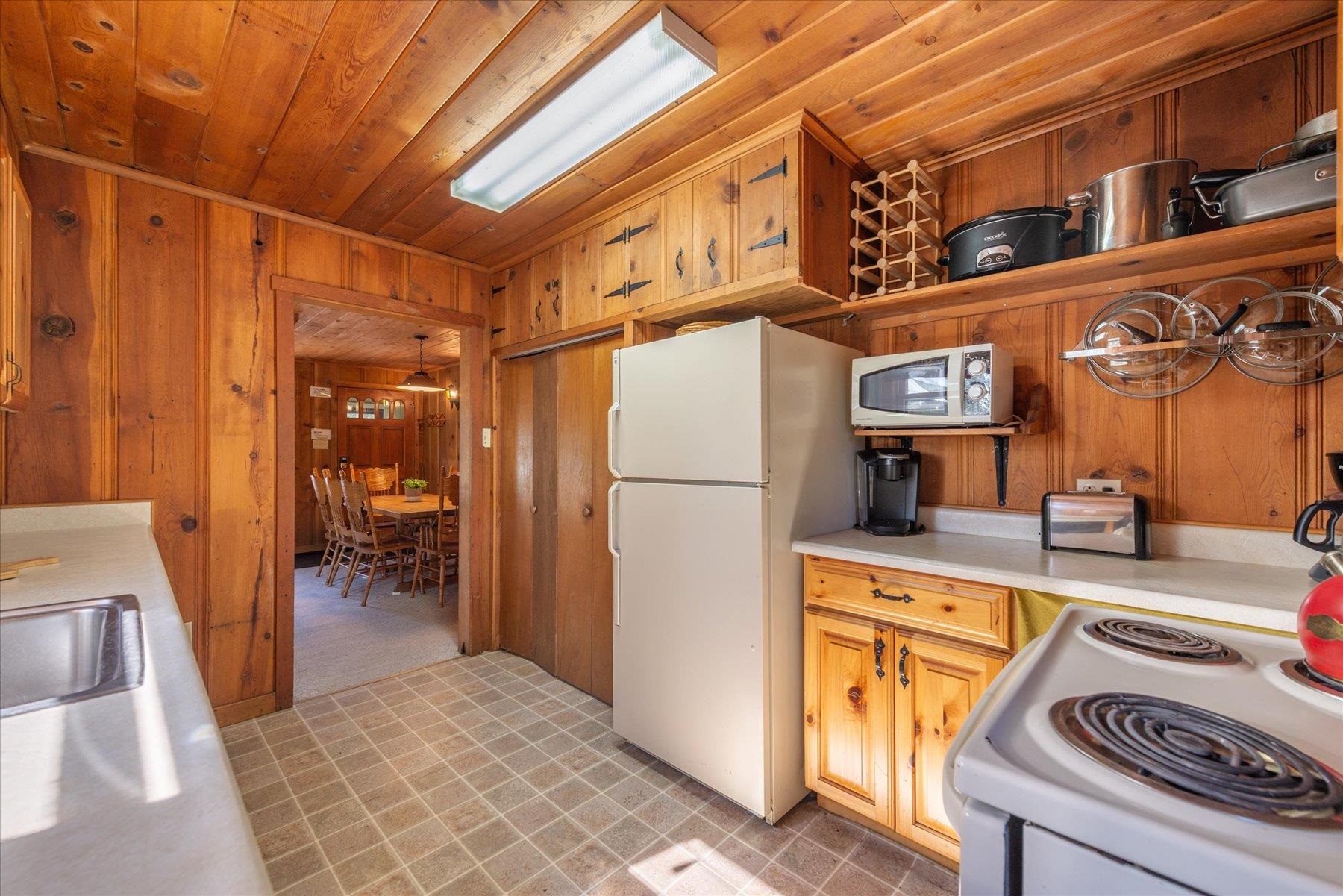 300 North Ridge Road