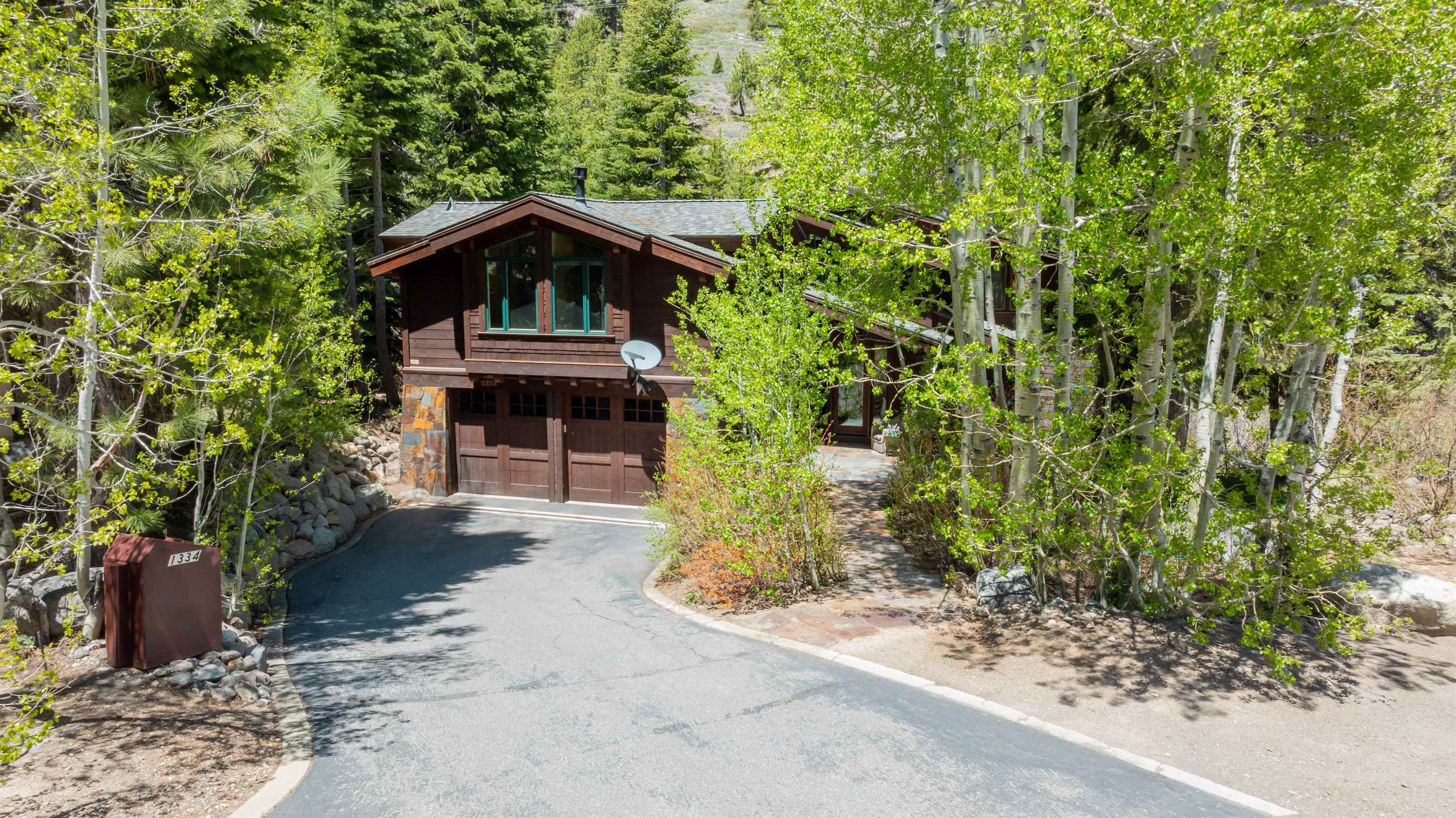 1334 Mineral Springs Trail