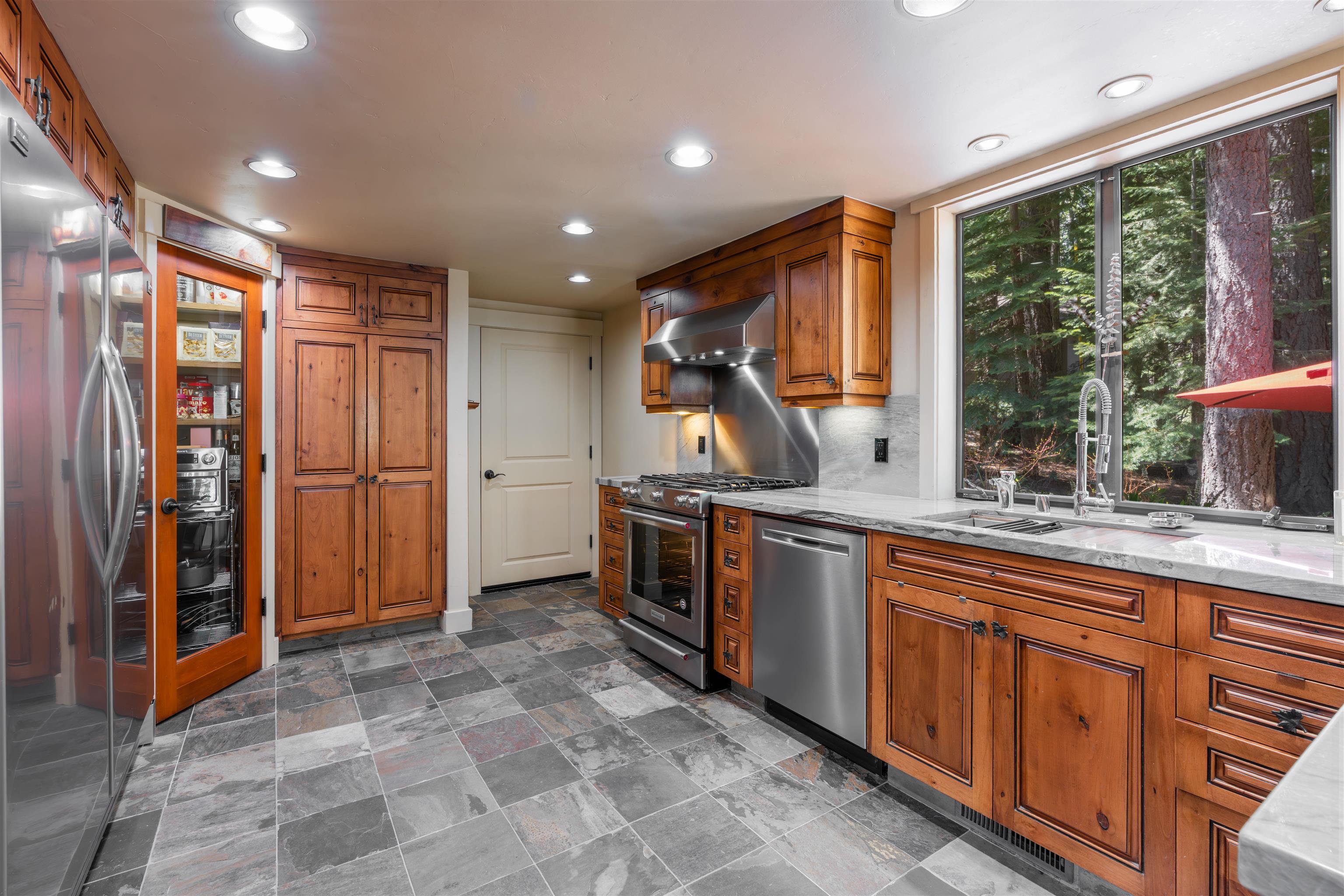 1334 Mineral Springs Trail