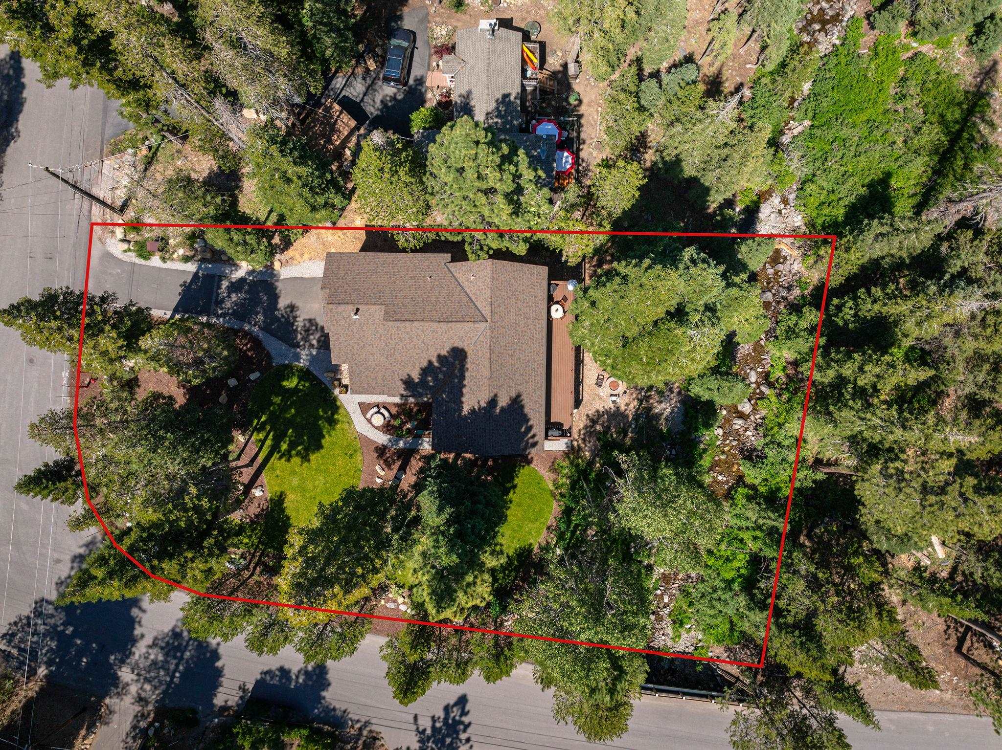 563 Robin Road