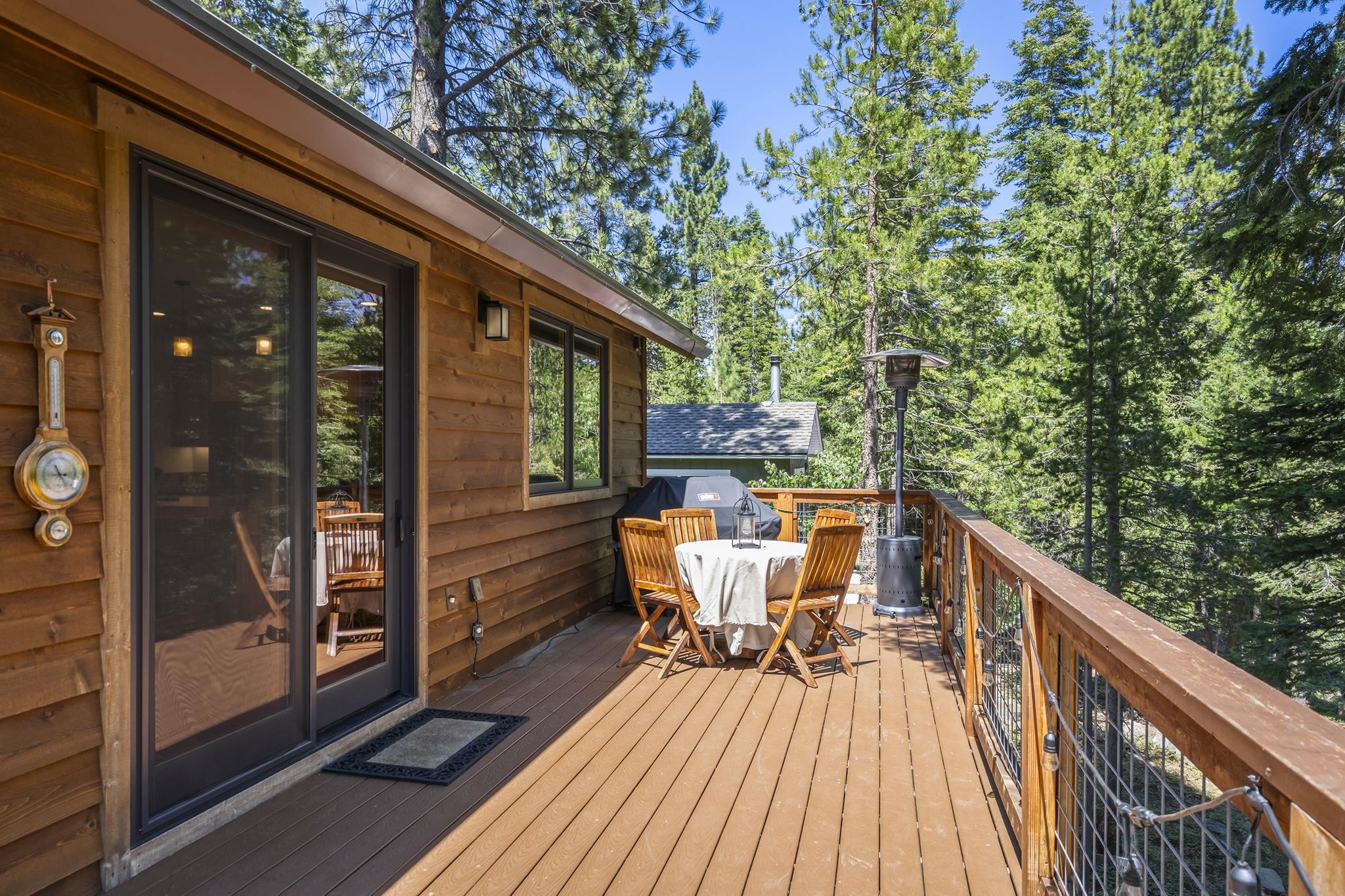 563 Robin Road