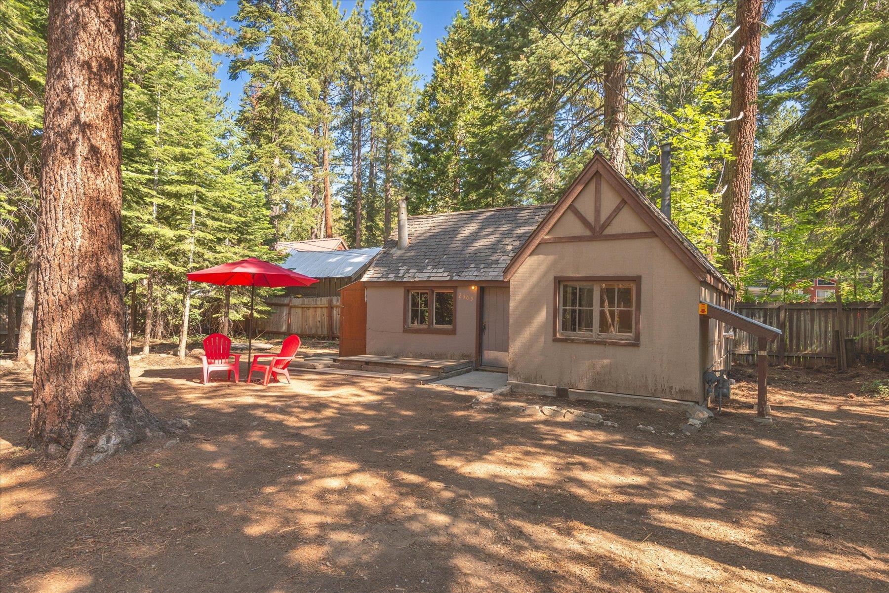 2565 Lake Forest Road