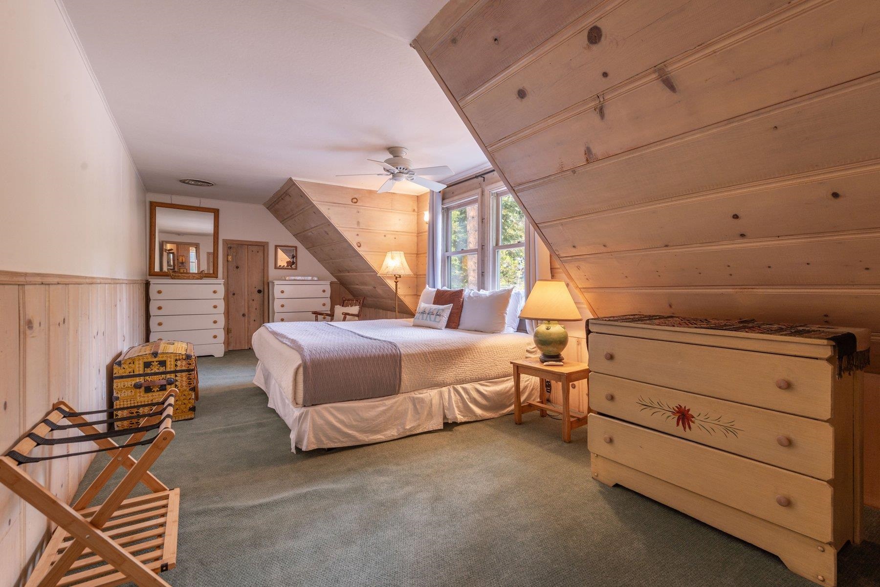 6480 North Lake Boulevard