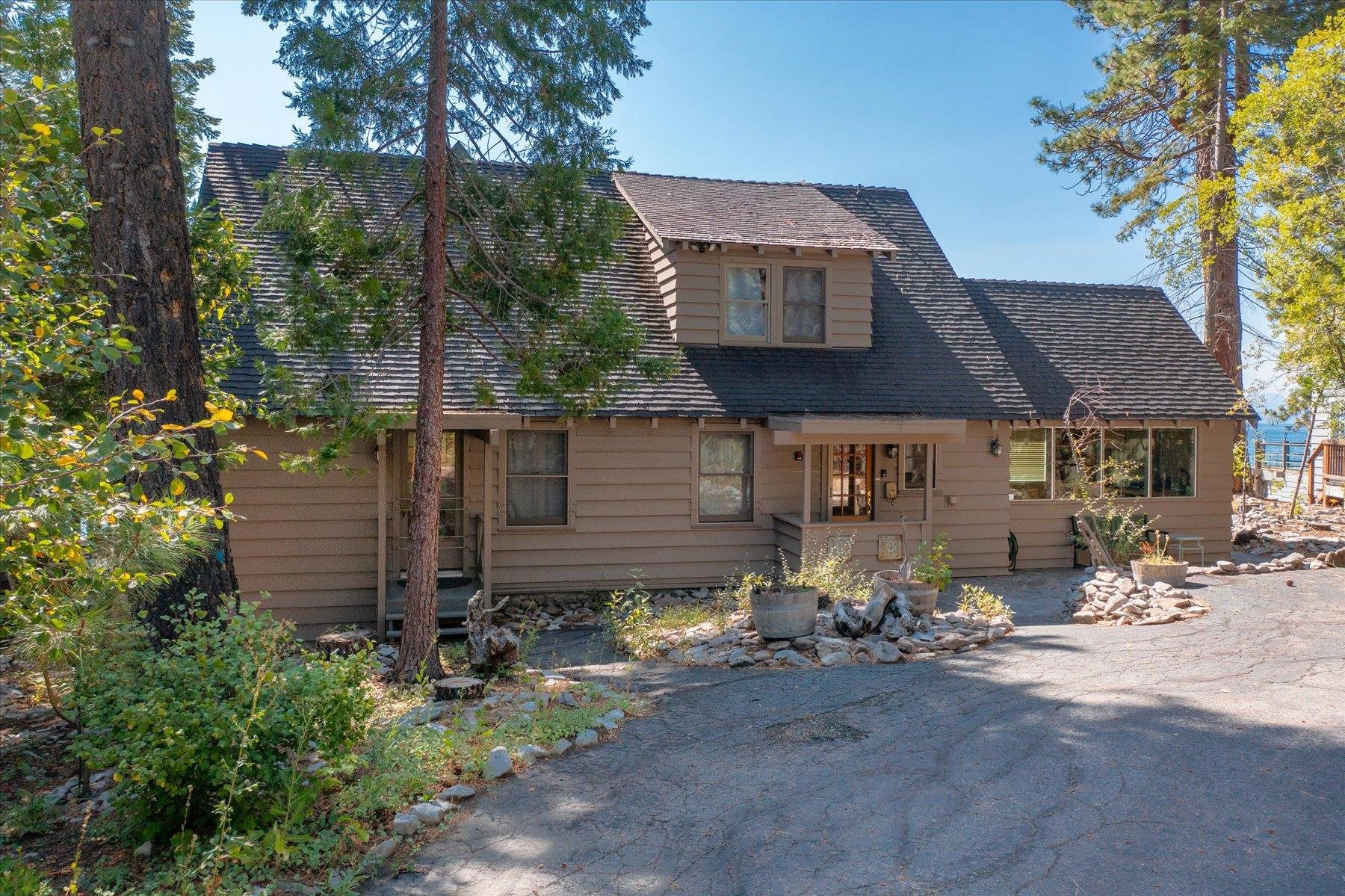 6480 North Lake Boulevard