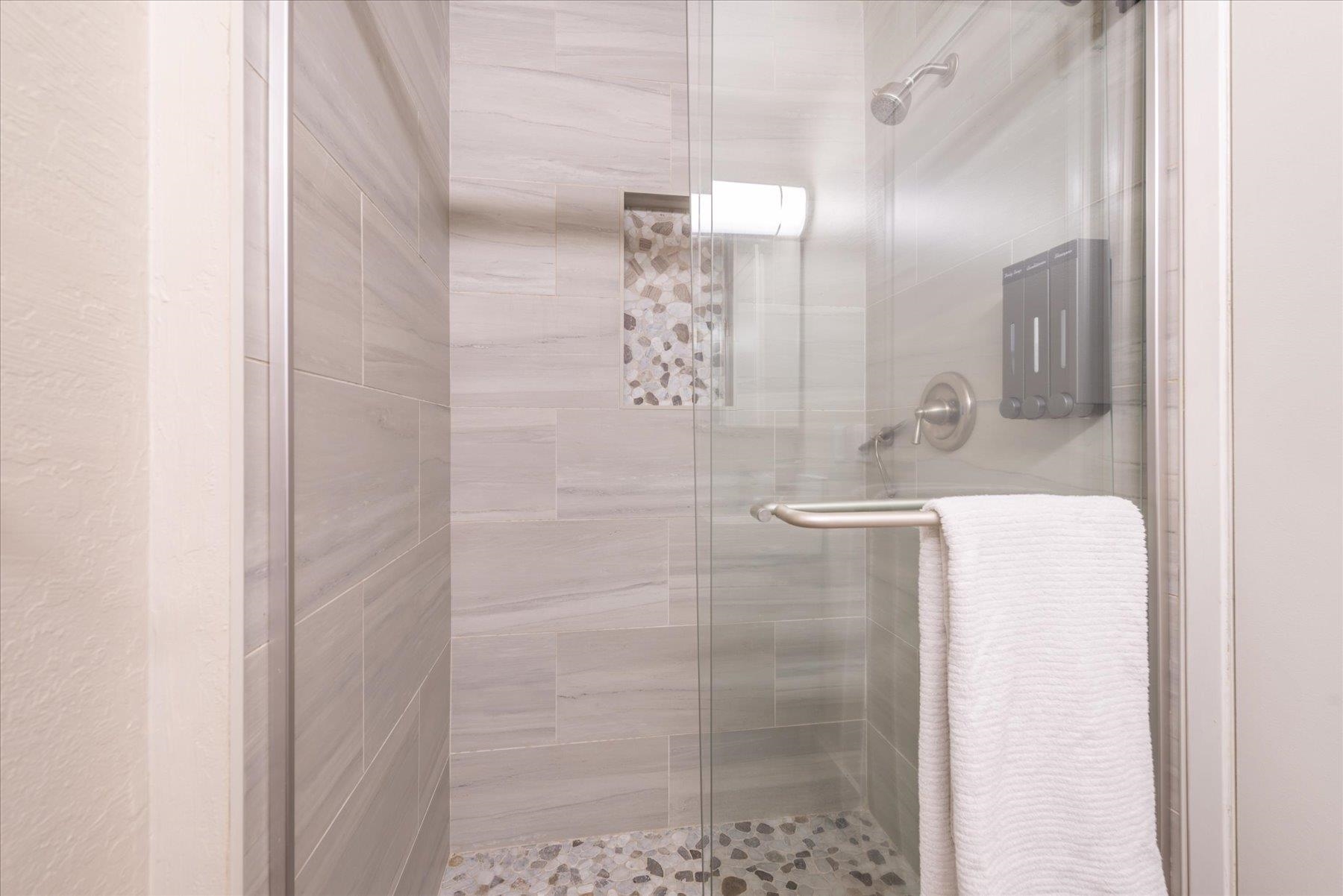 3101 Lake Forest Road Unit: 26