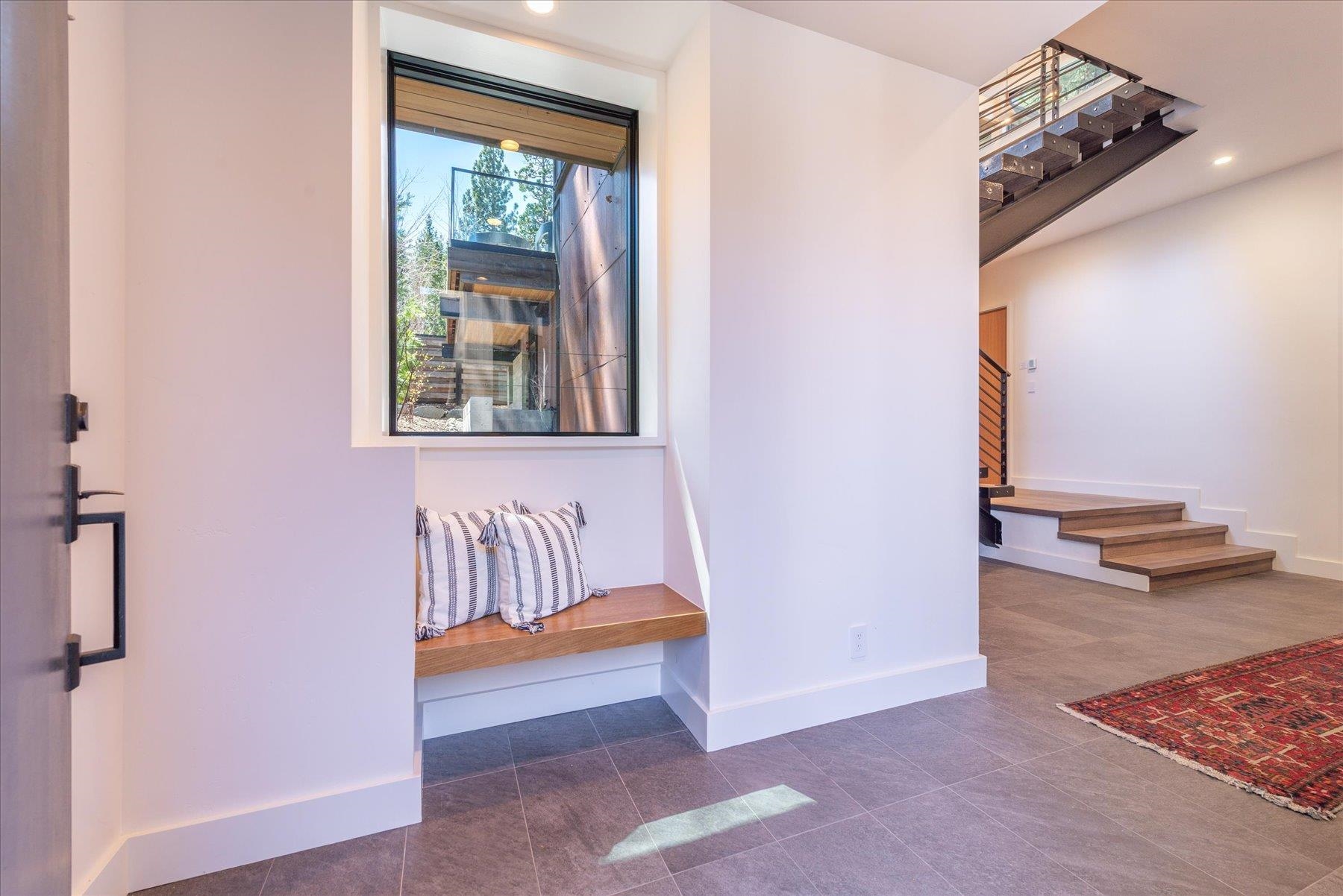 120 Old Cedars Place