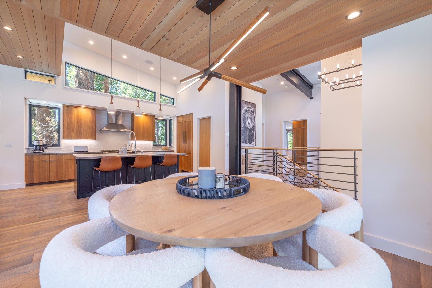 120 Old Cedars Place