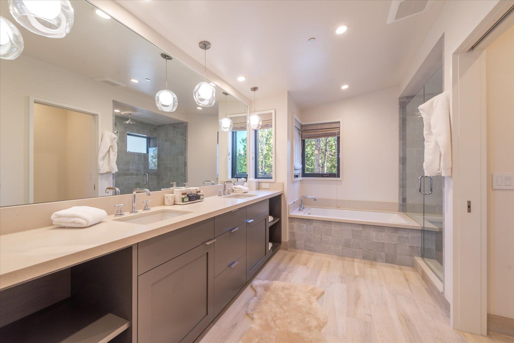 120 Old Cedars Place