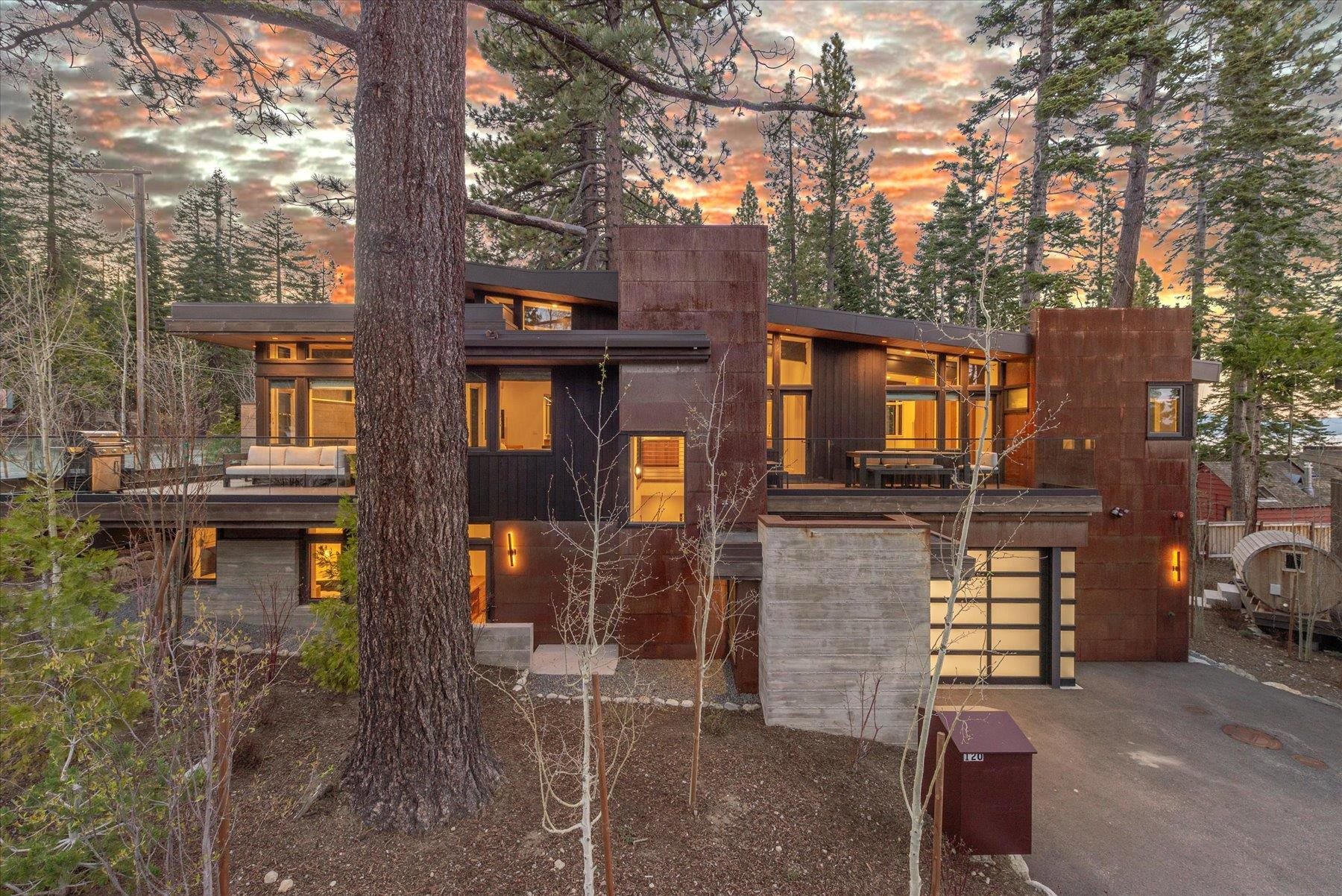 120 Old Cedars Place