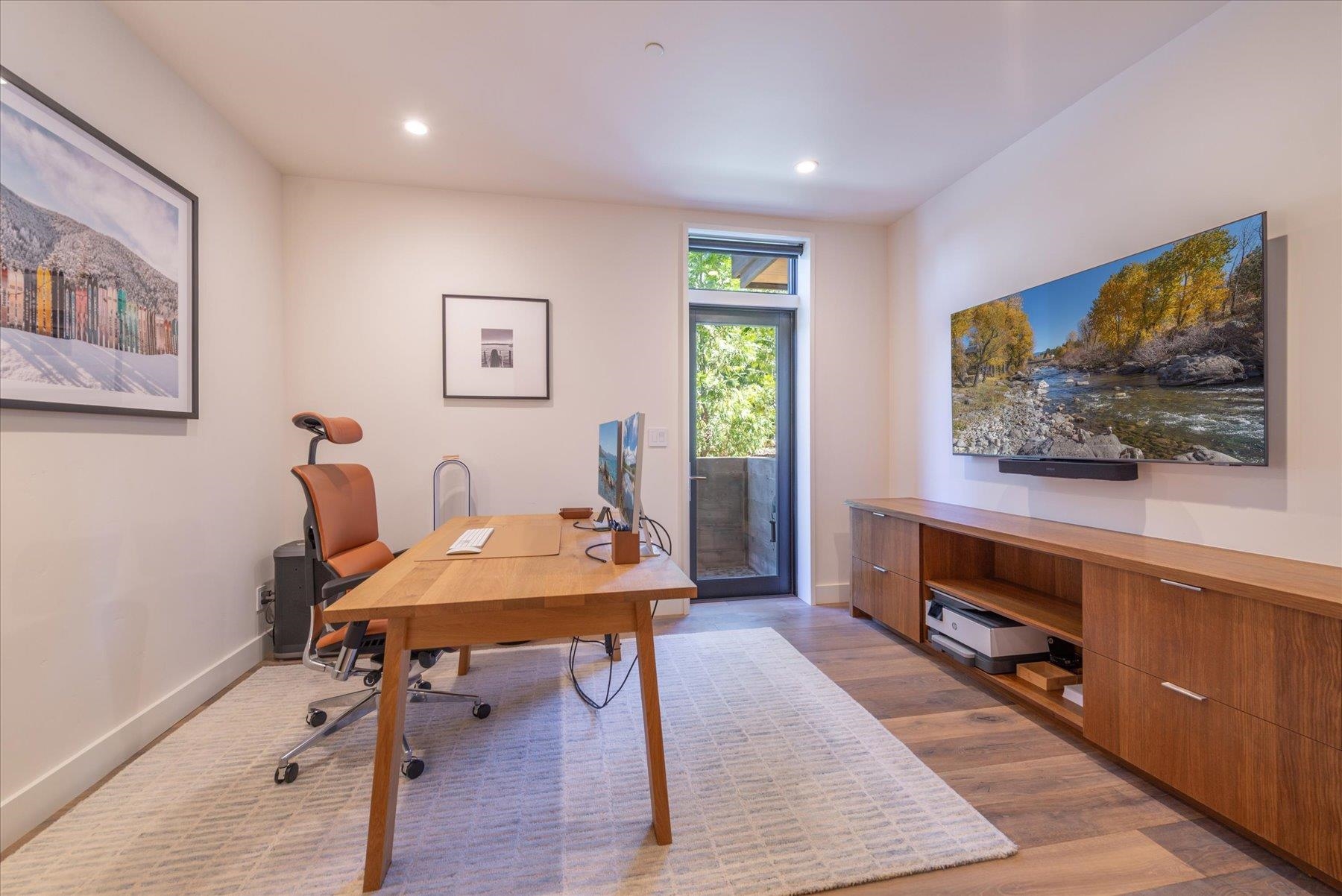 120 Old Cedars Place