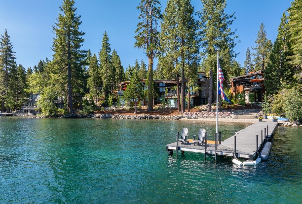 120 Old Cedars Place