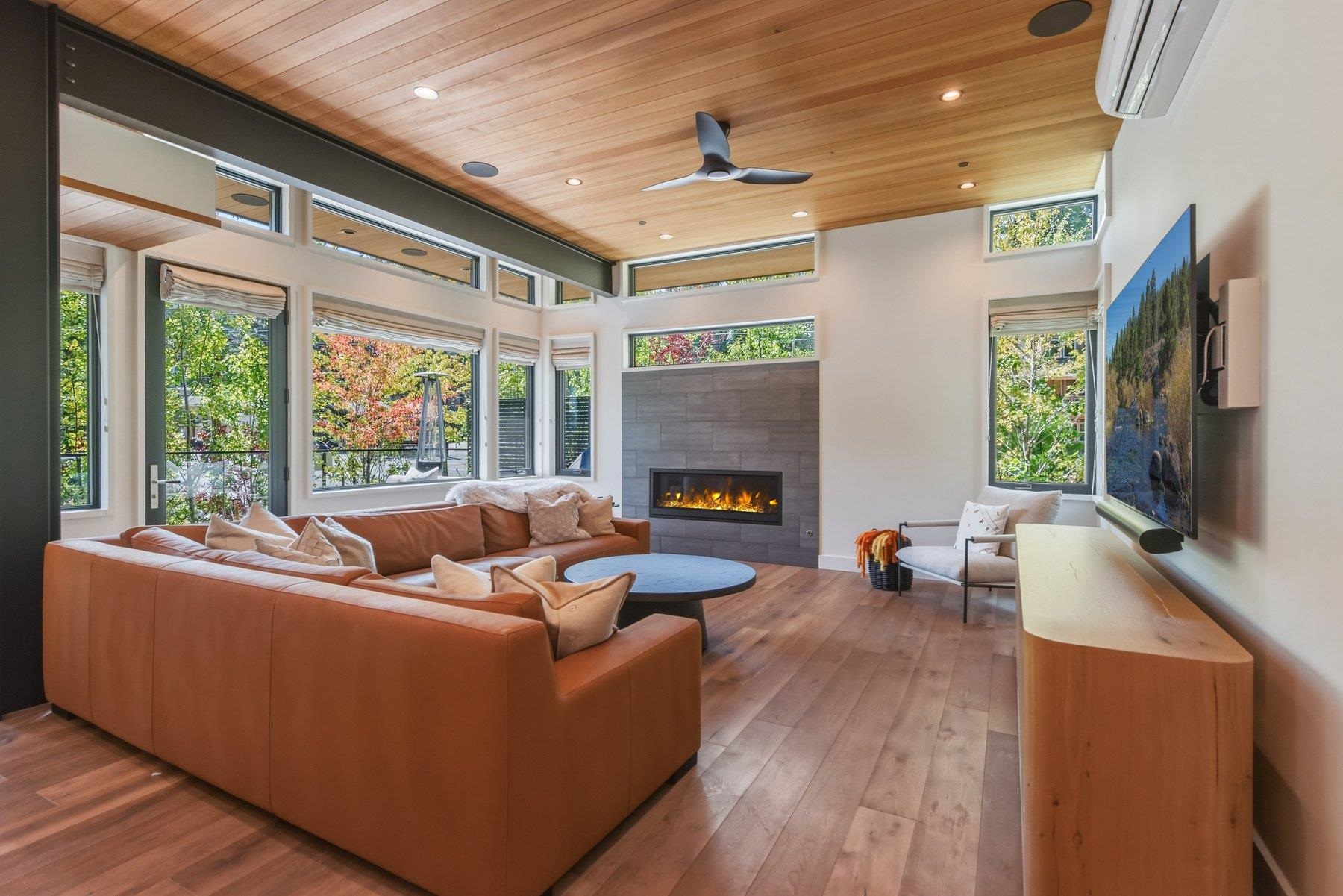 120 Old Cedars Place