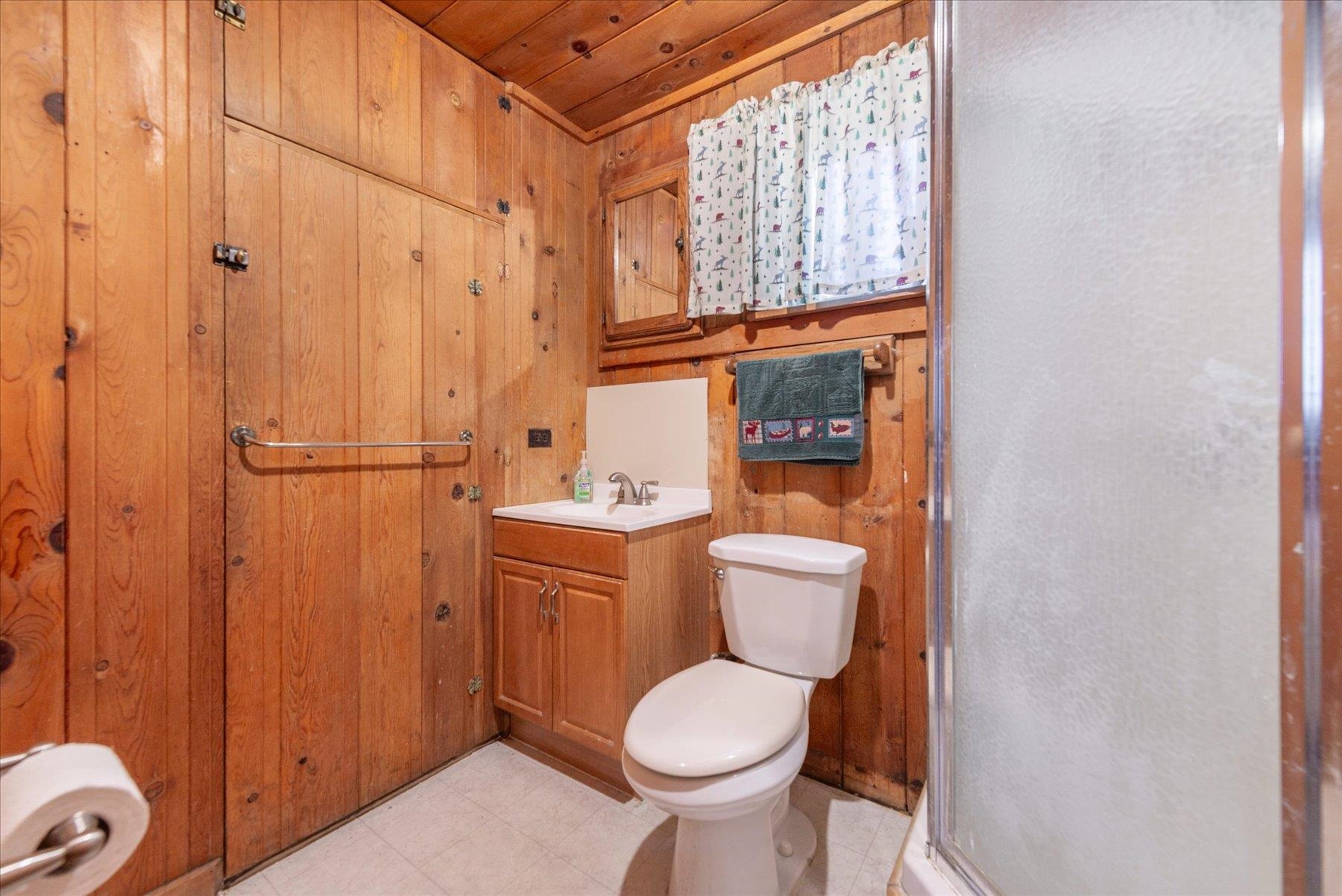 2535 Lake Forest Road