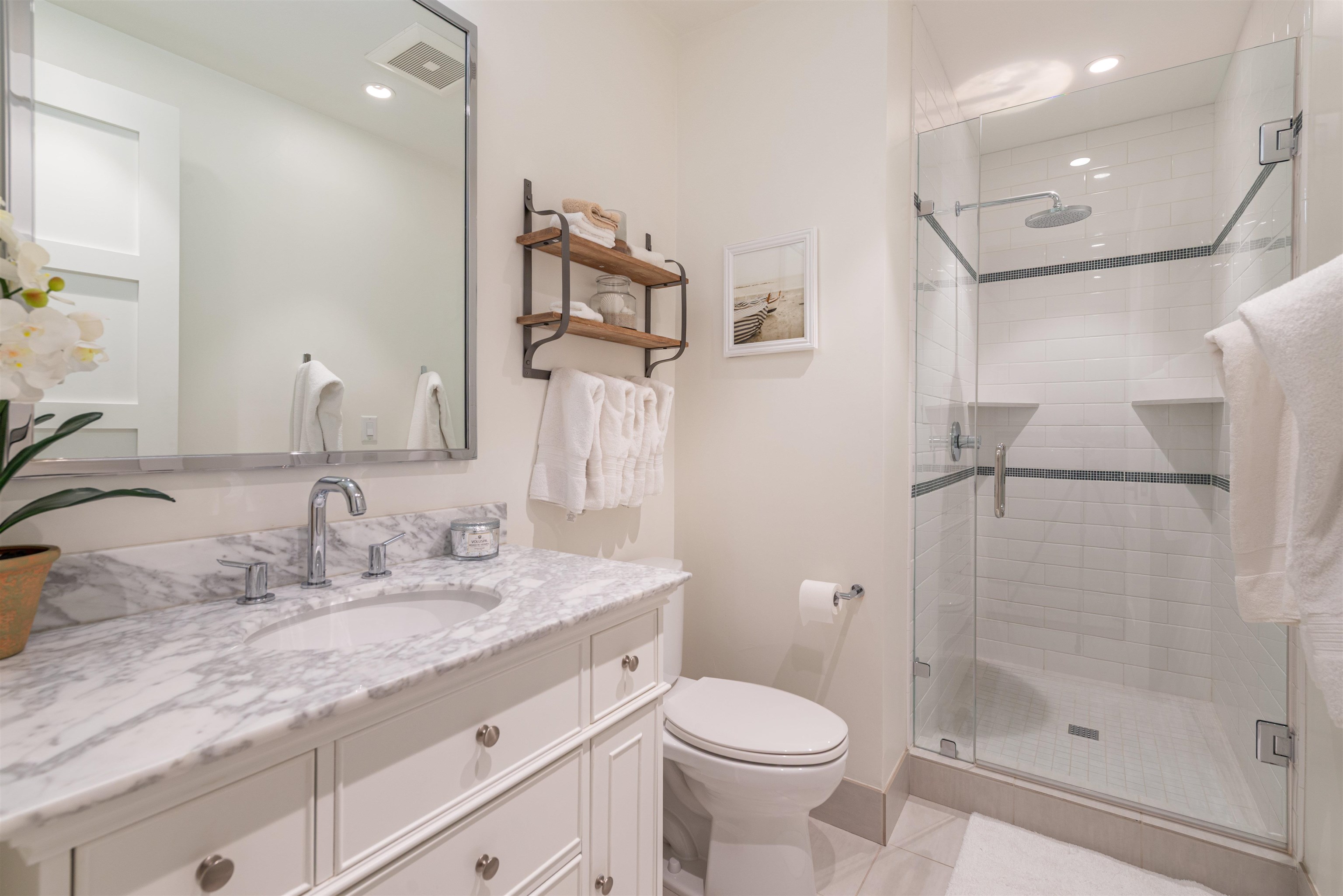 8308 North Lake Boulevard # 4 Unit: #4