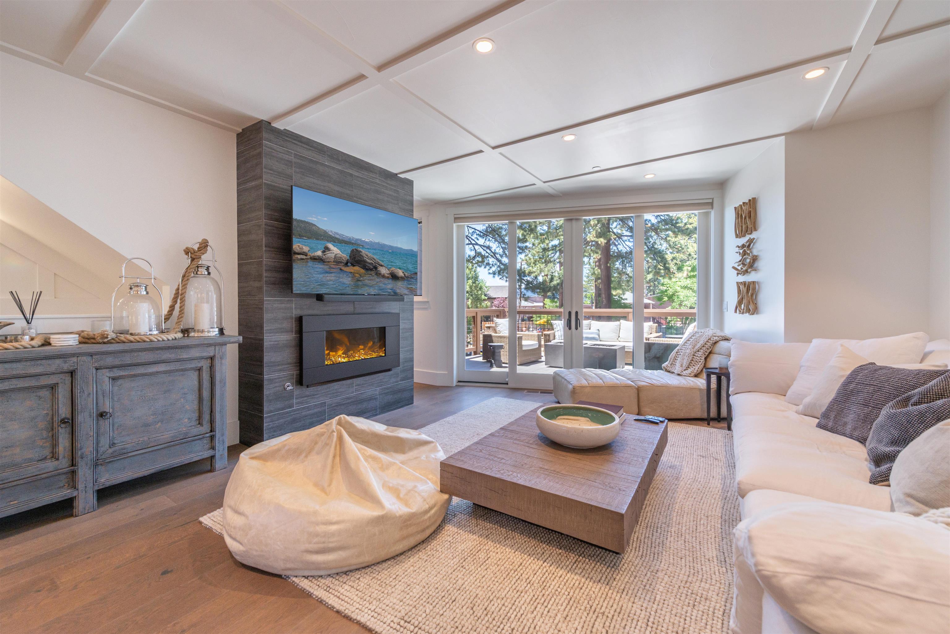8308 North Lake Boulevard # 4 Unit: #4