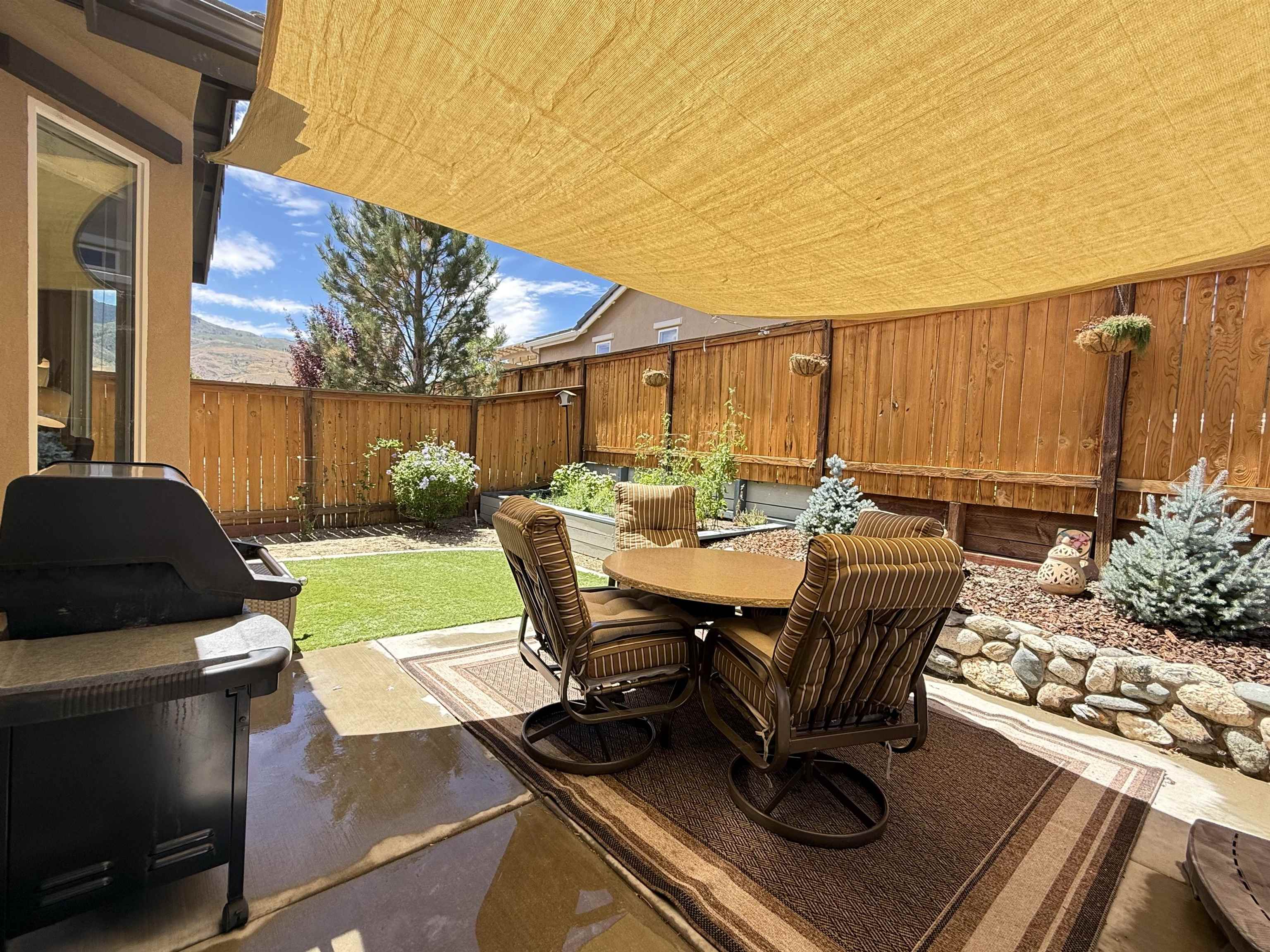 1095 Tazewell Trail