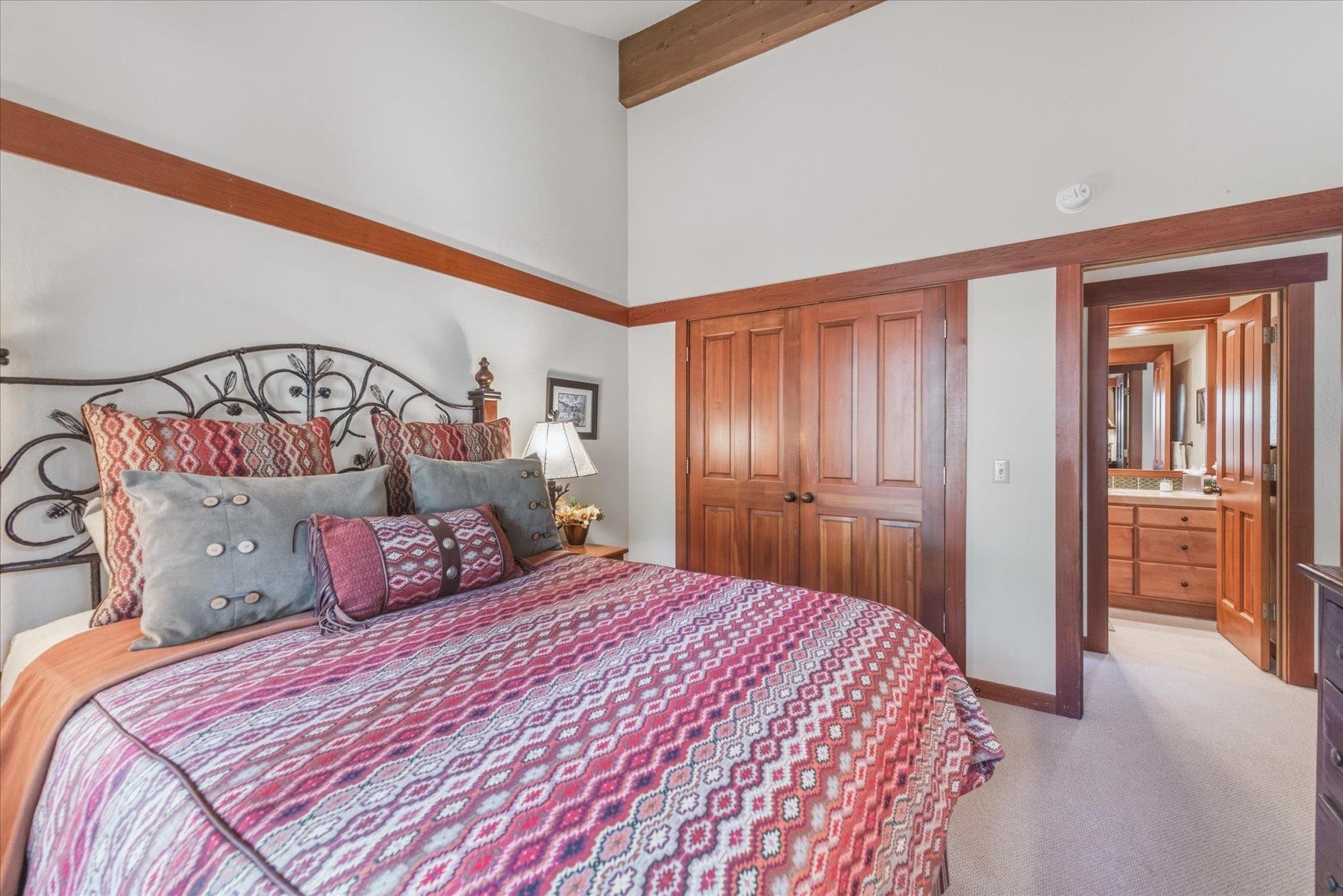 1200 West Lake Boulevard # 5 Unit: #5