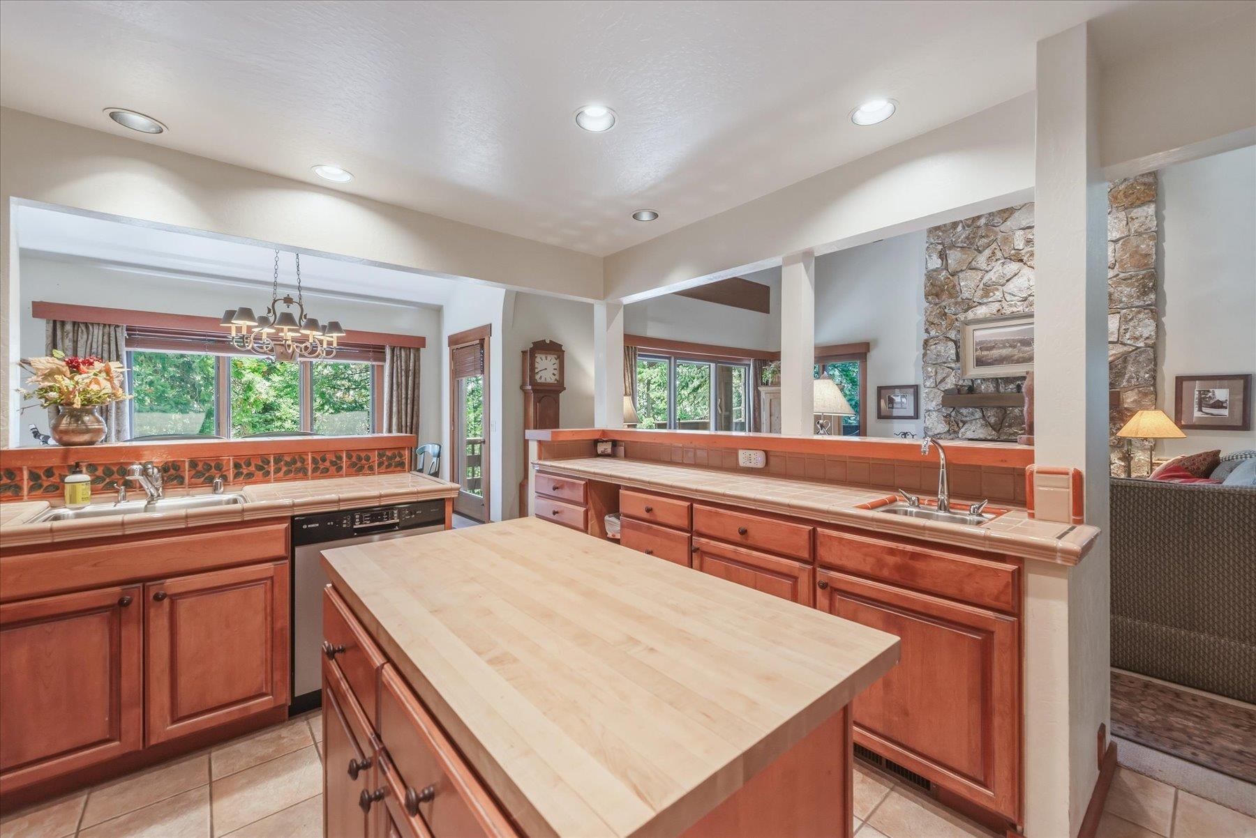 1200 West Lake Boulevard # 5 Unit: #5