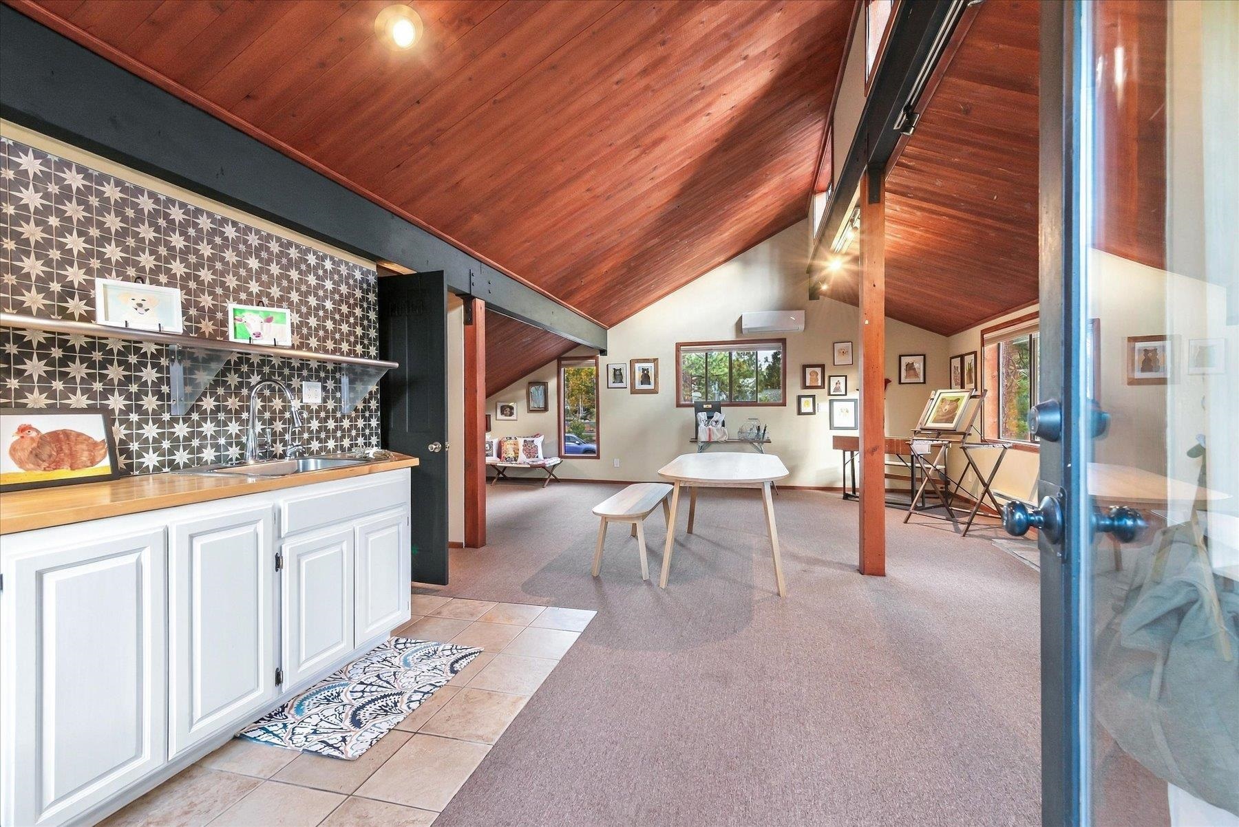 16005 Canterbury Lane