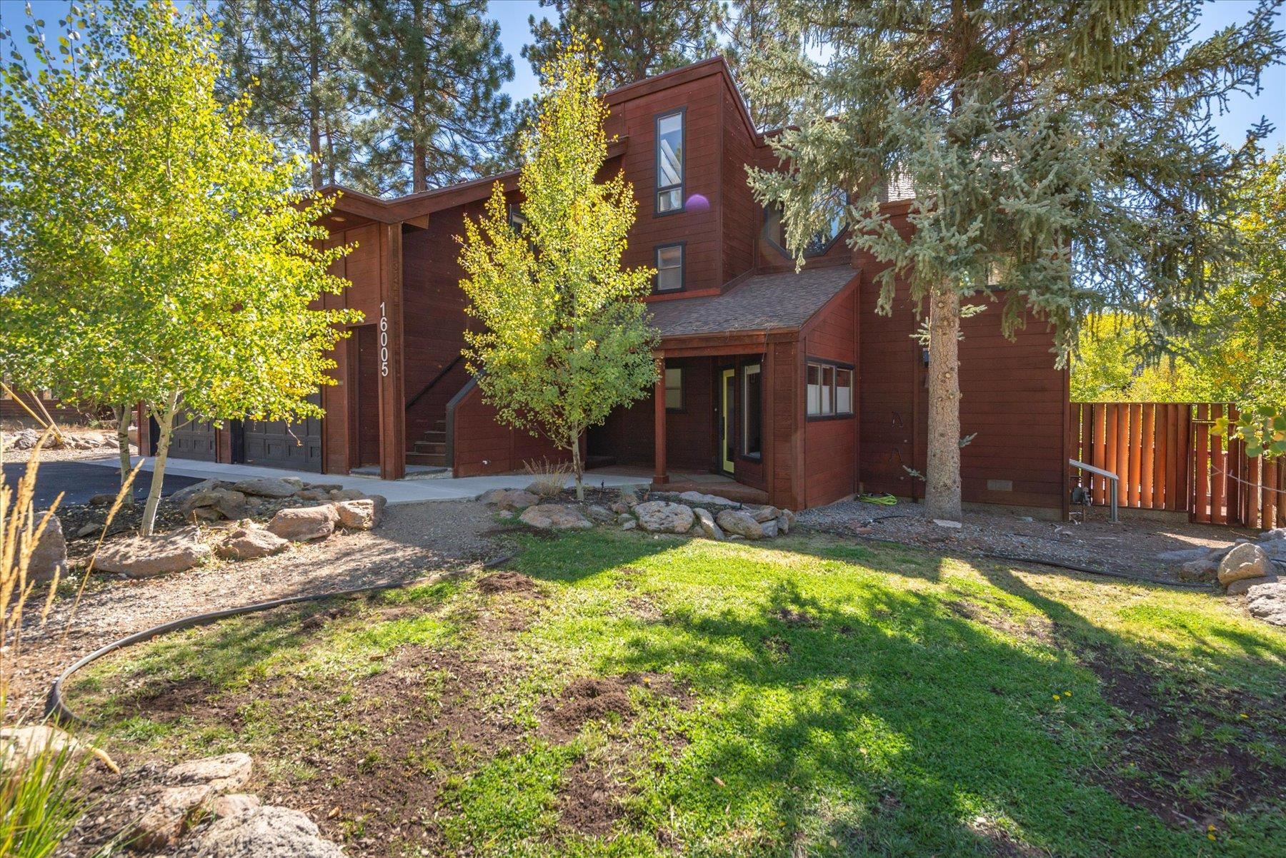 16005 Canterbury Lane