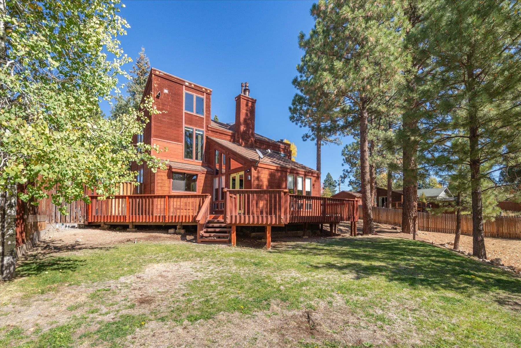 16005 Canterbury Lane