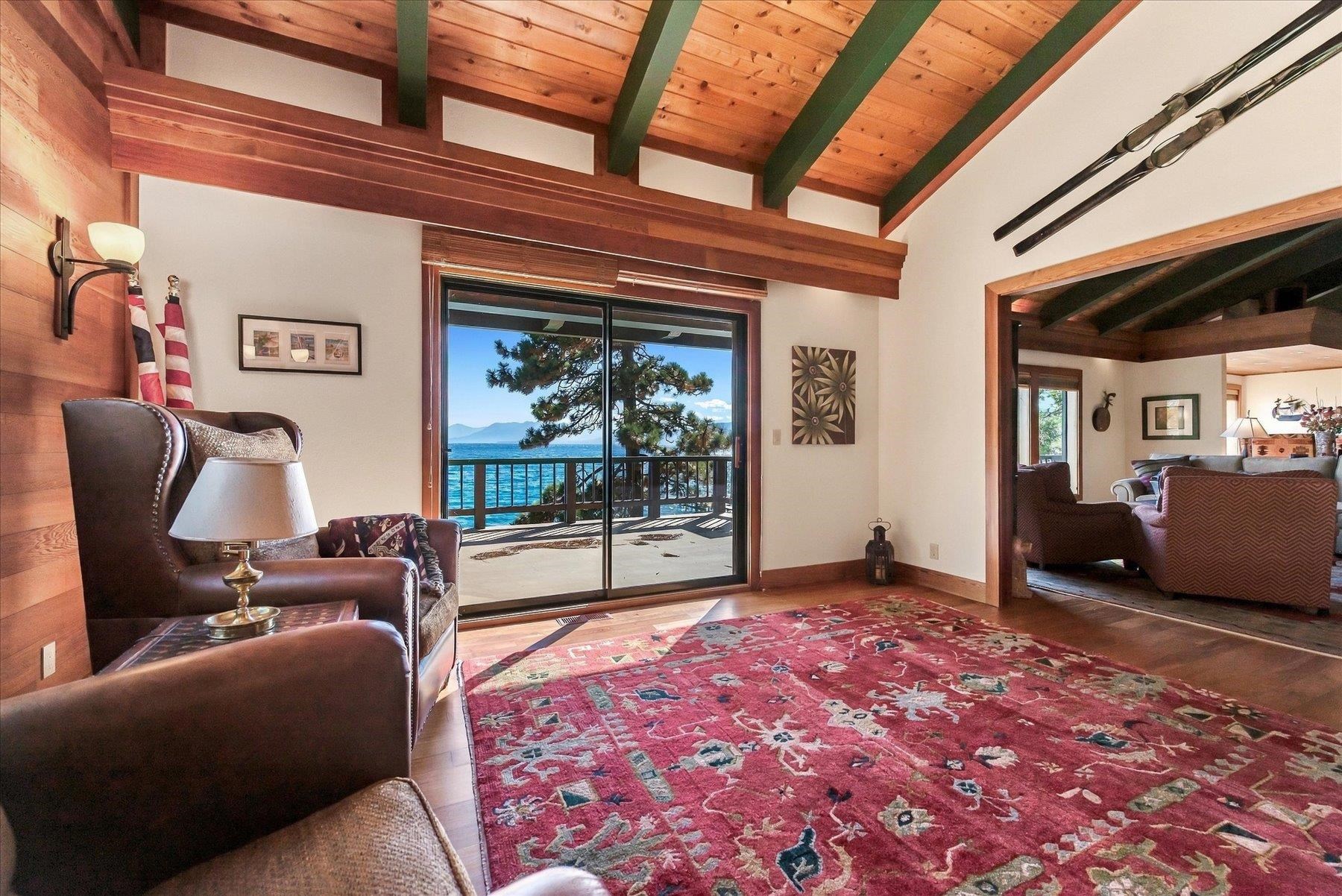 3260 Edgewater Drive