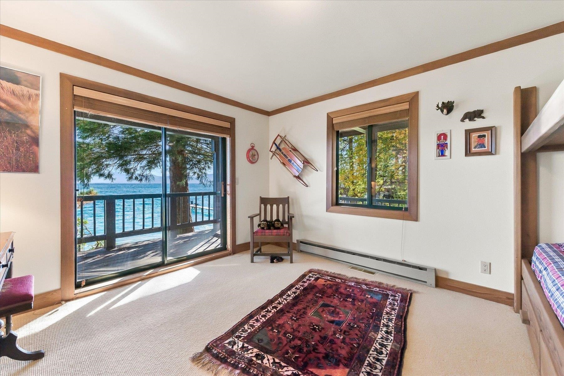 3260 Edgewater Drive