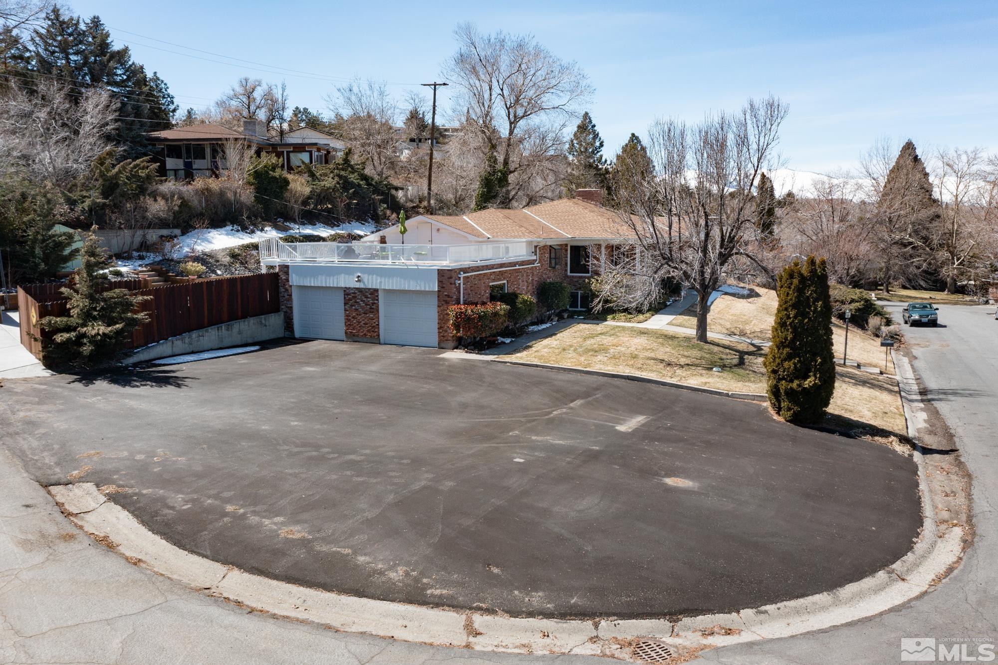 2800 Thomas Jefferson Drive