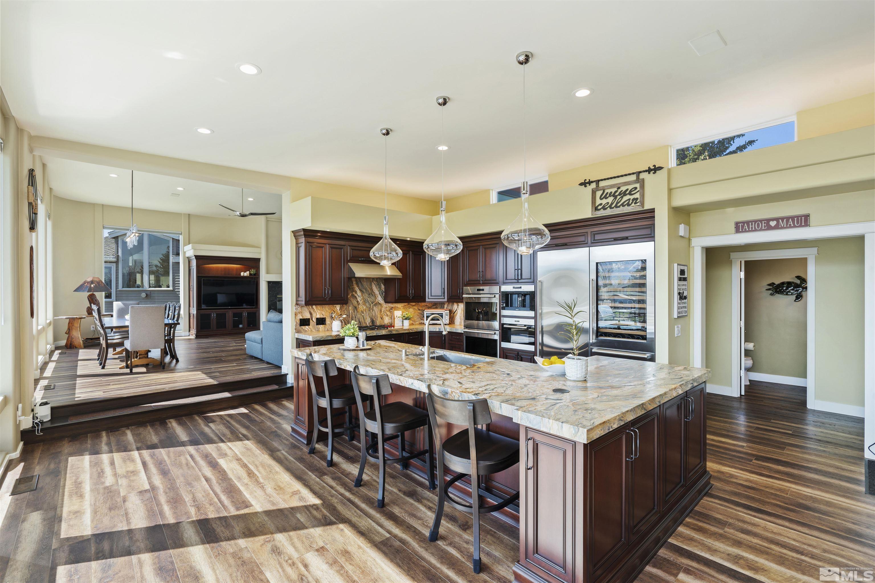 1727 Venice Dr