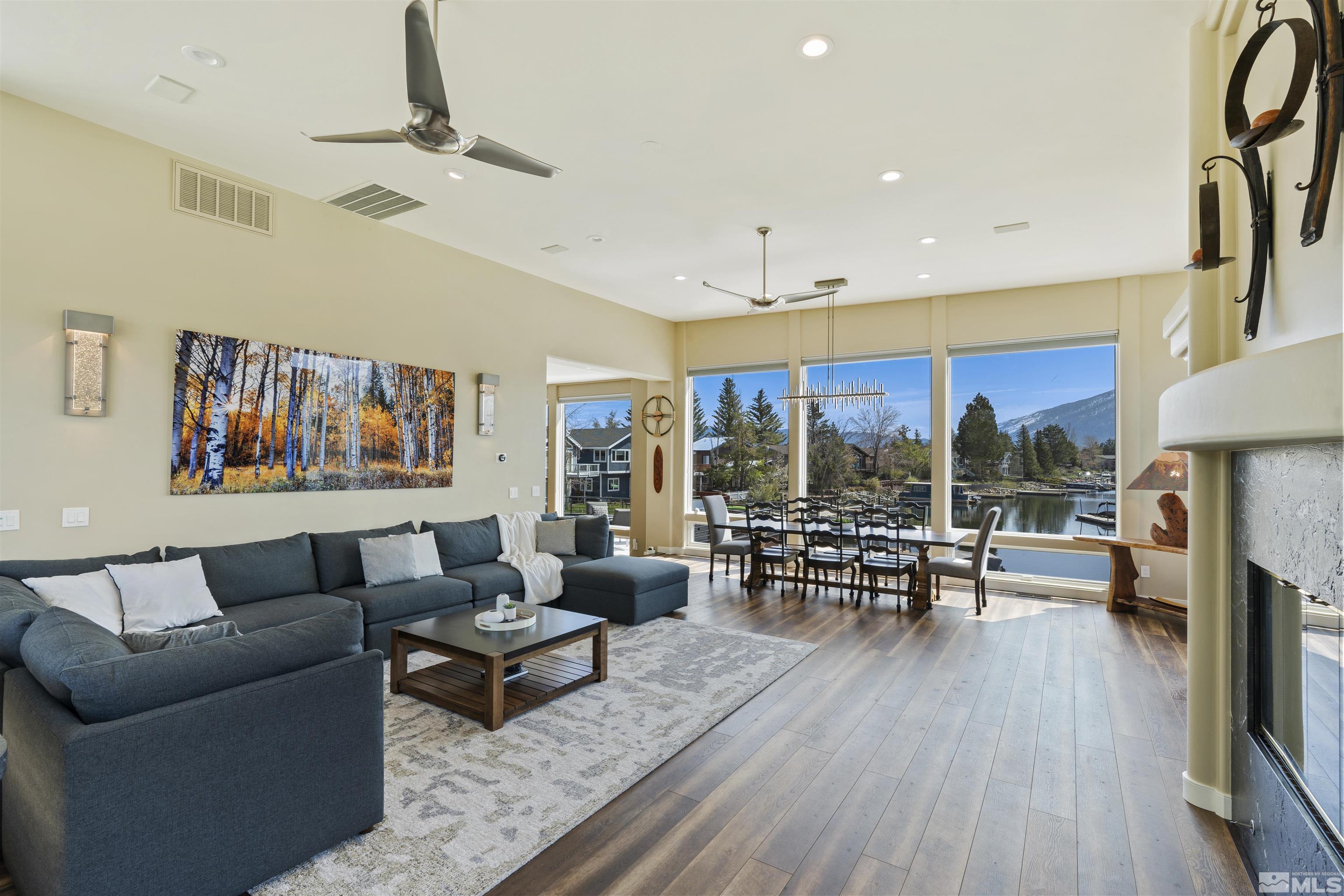1727 Venice Dr