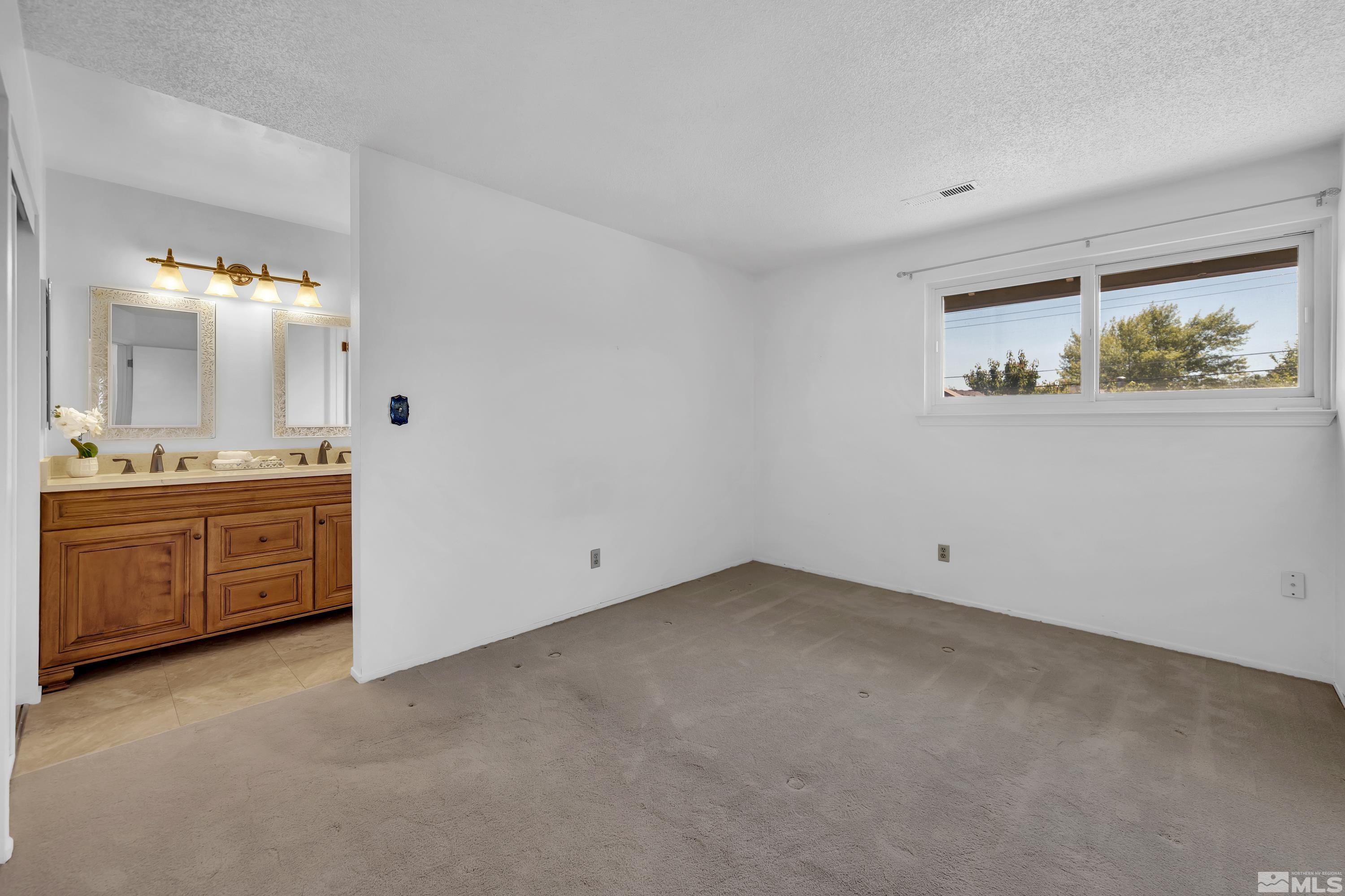 105 Rawhide Way
