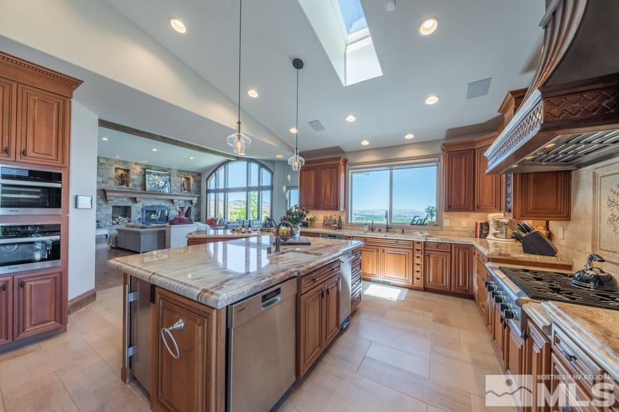 386 Questa Court