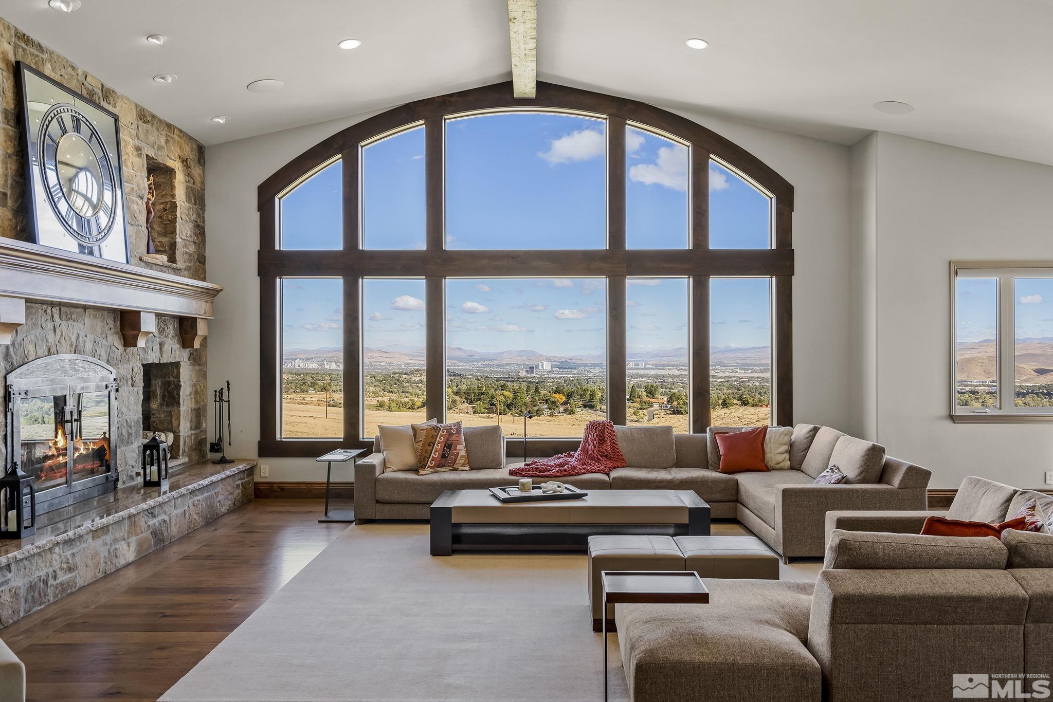 386 Questa Court